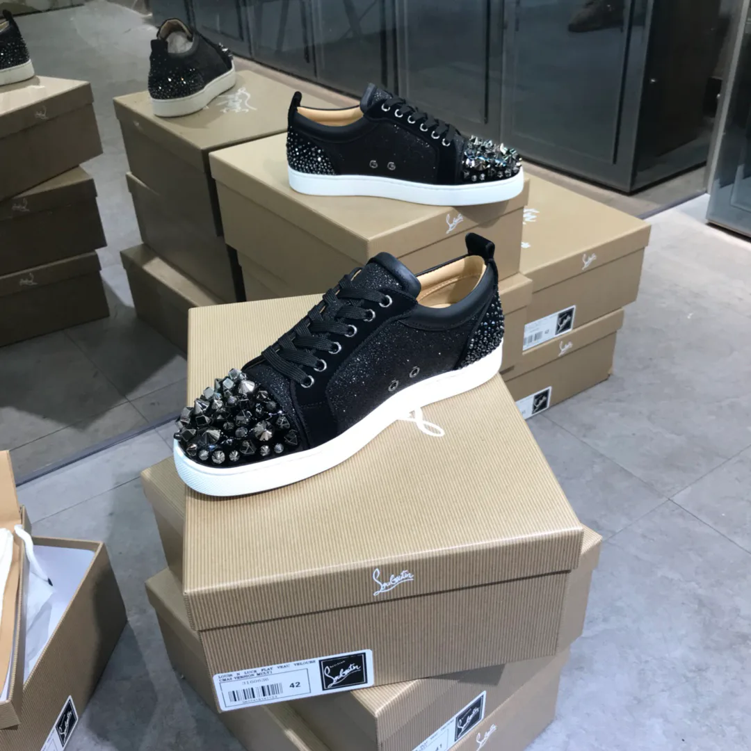 Кроссовки Женские Christian Louboutin 19081277