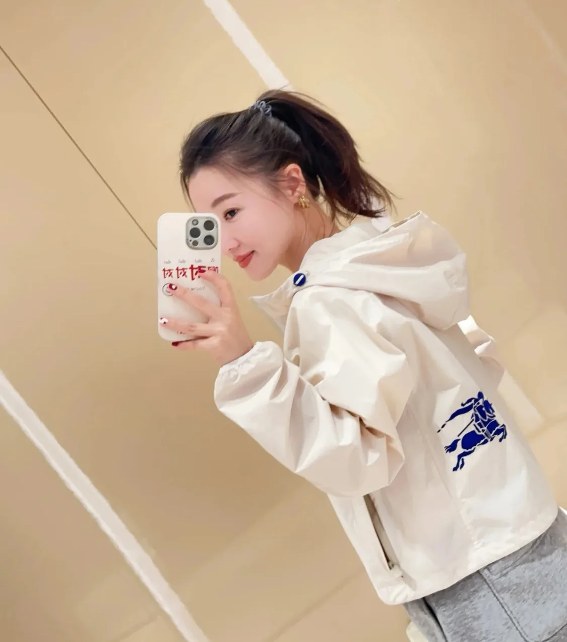 Куртки Женские Burberry Куртки Женские Burberry