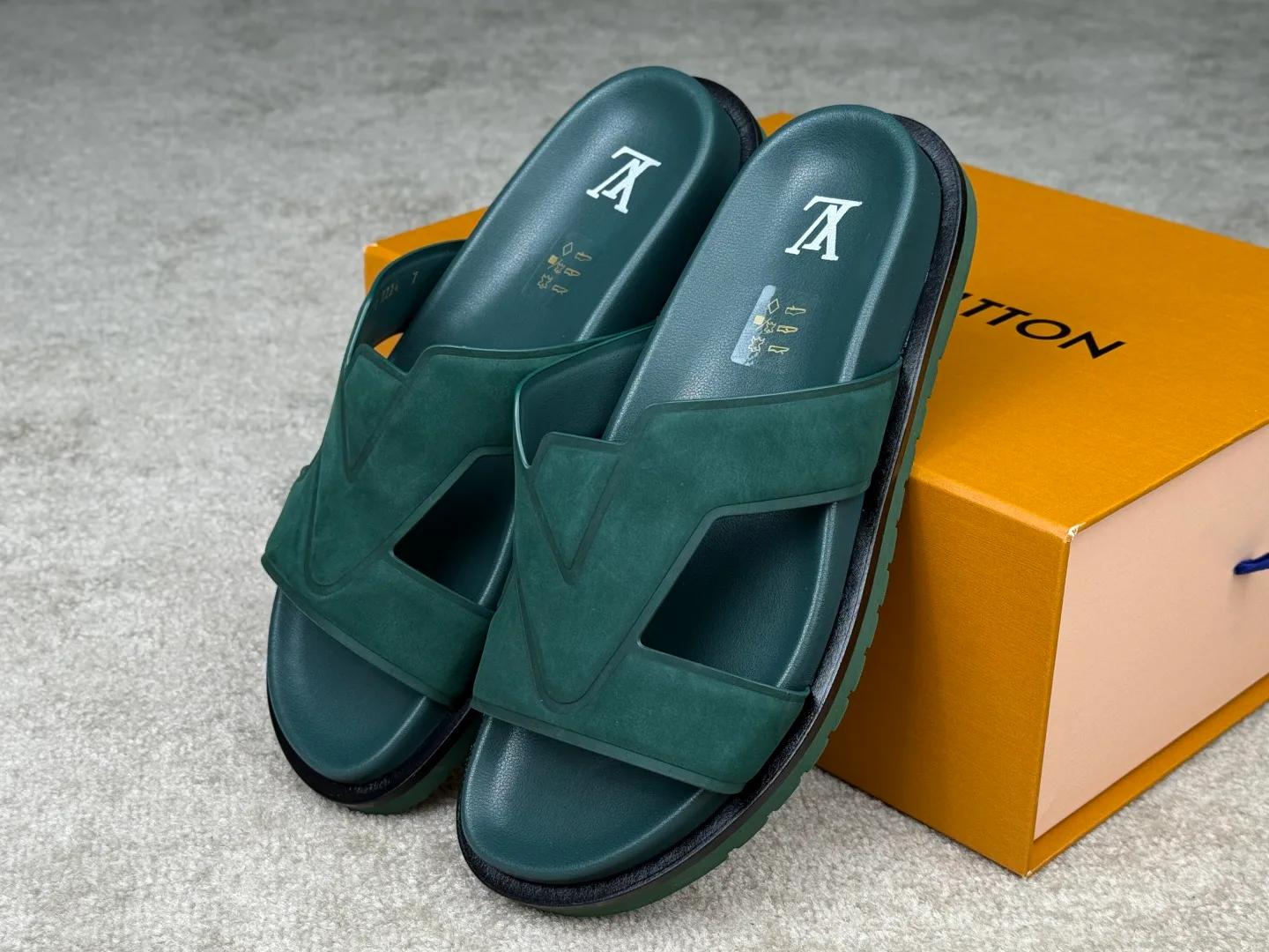 Сандалии Мужские Louis Vuitton 1893550