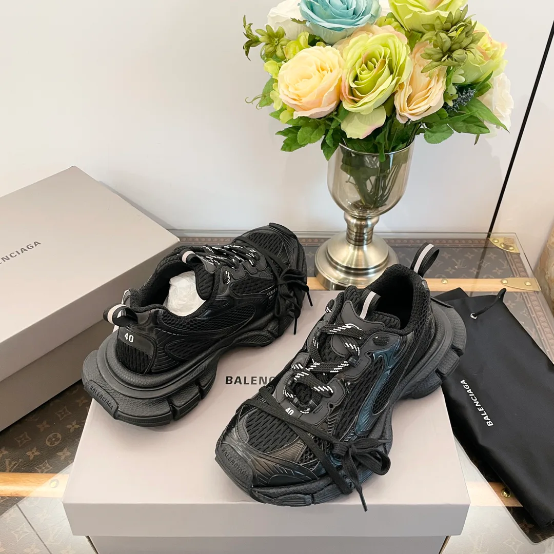 Кроссовки Женские Balenciaga 12656317