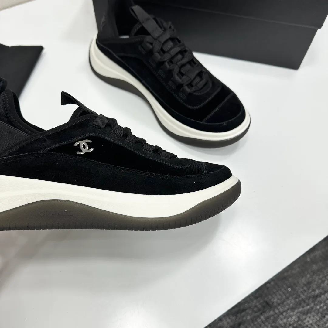 Кроссовки Женские Chanel 11463008