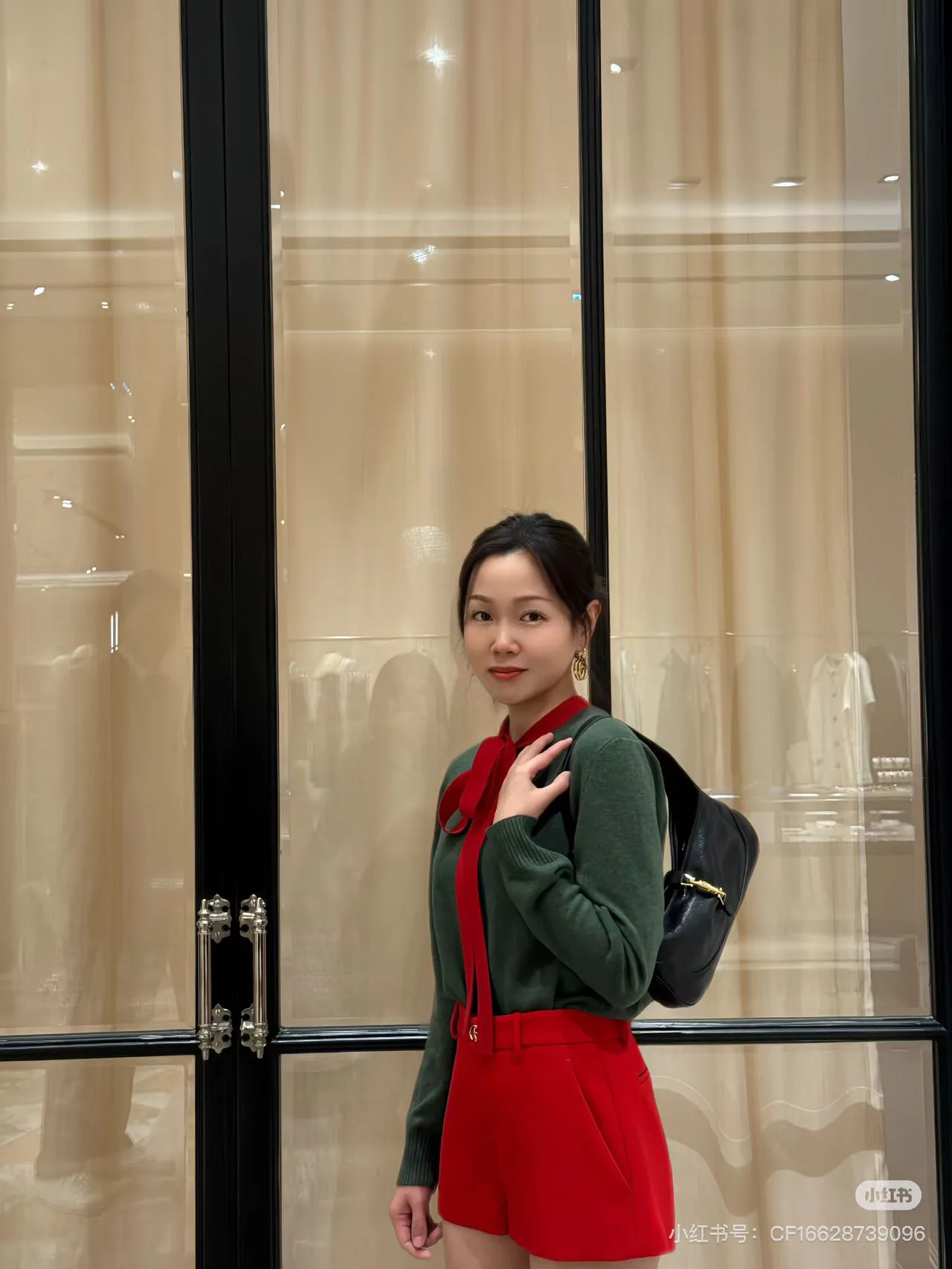 Шорты Женские Gucci 3923047