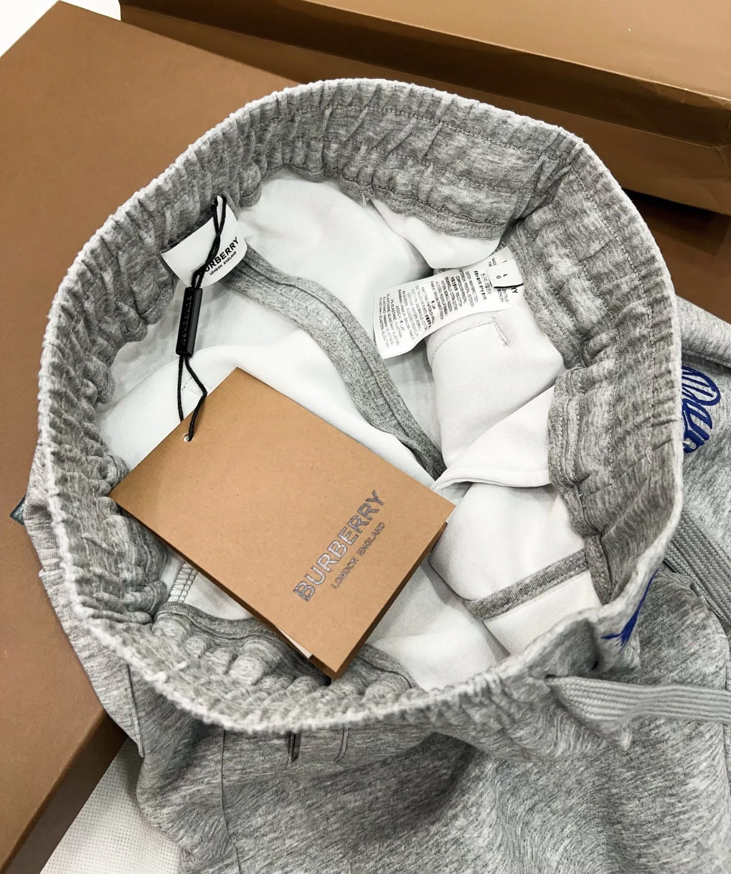 Брюки Мужские Burberry 11322900