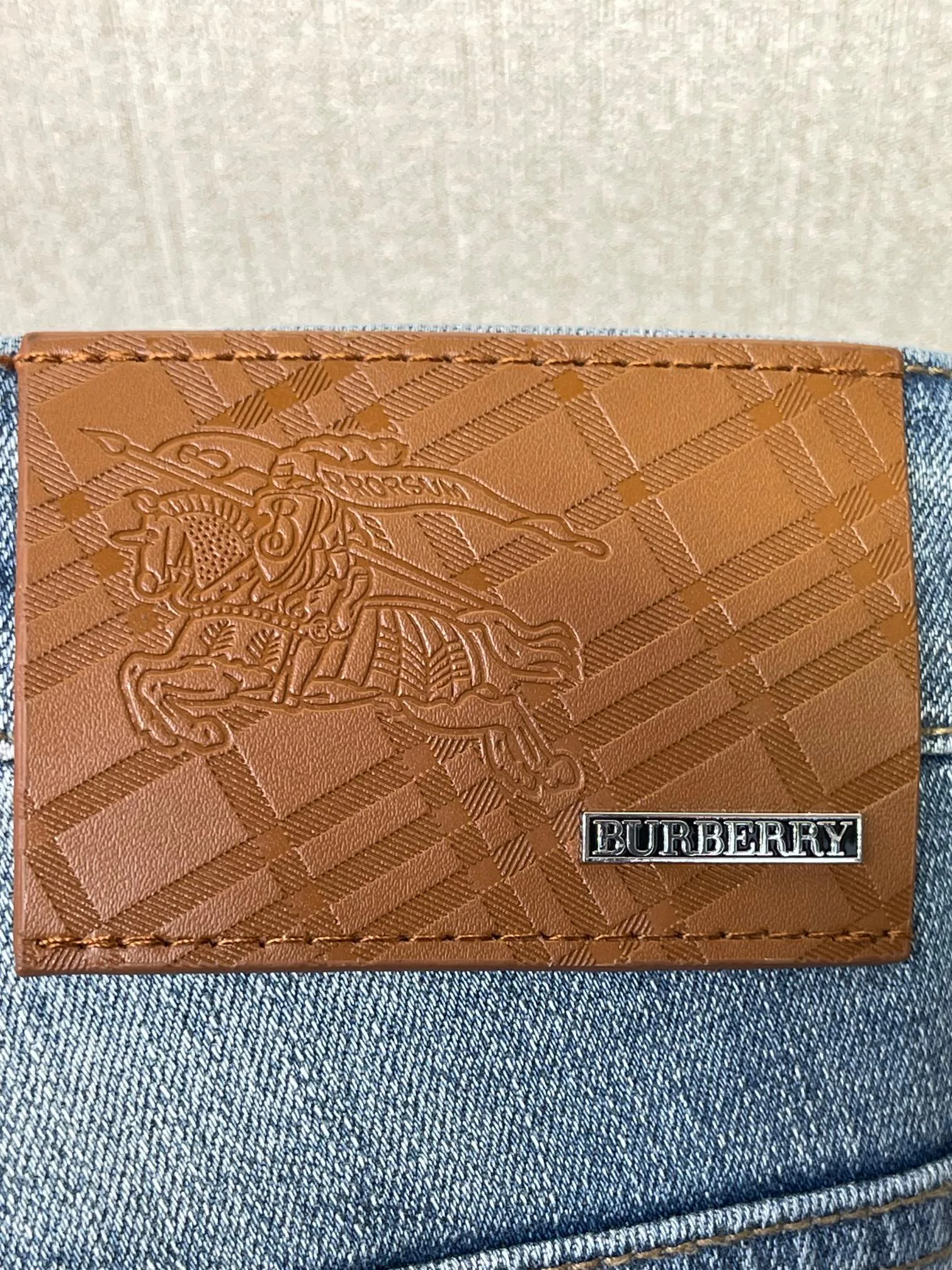 Джинсы Мужские Burberry 12551772