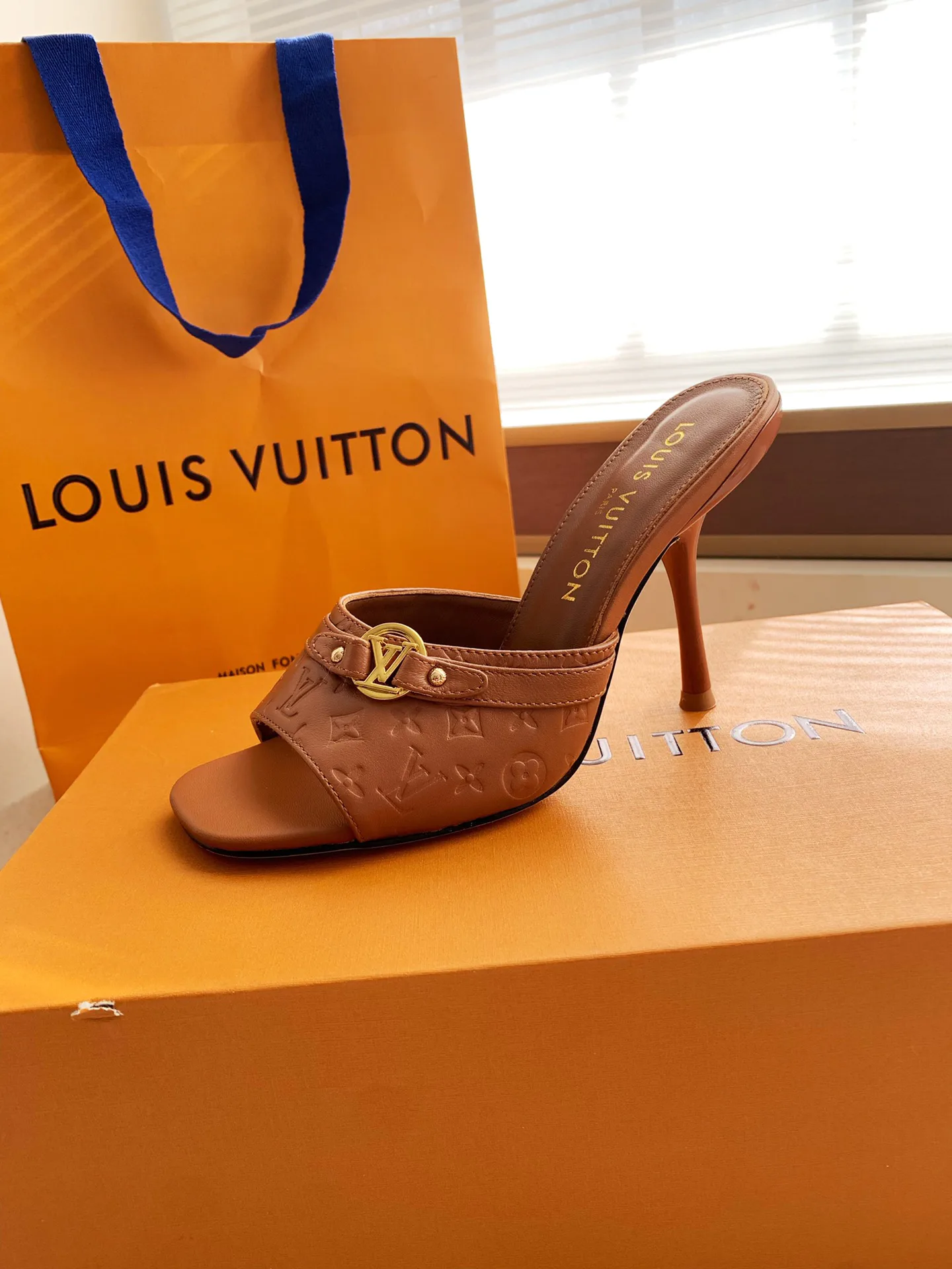 Босоножки Женские Louis Vuitton 10461970