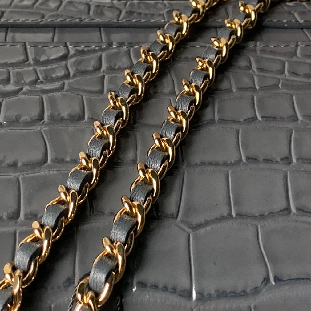 Классические Сумки Женские Chanel 18058240