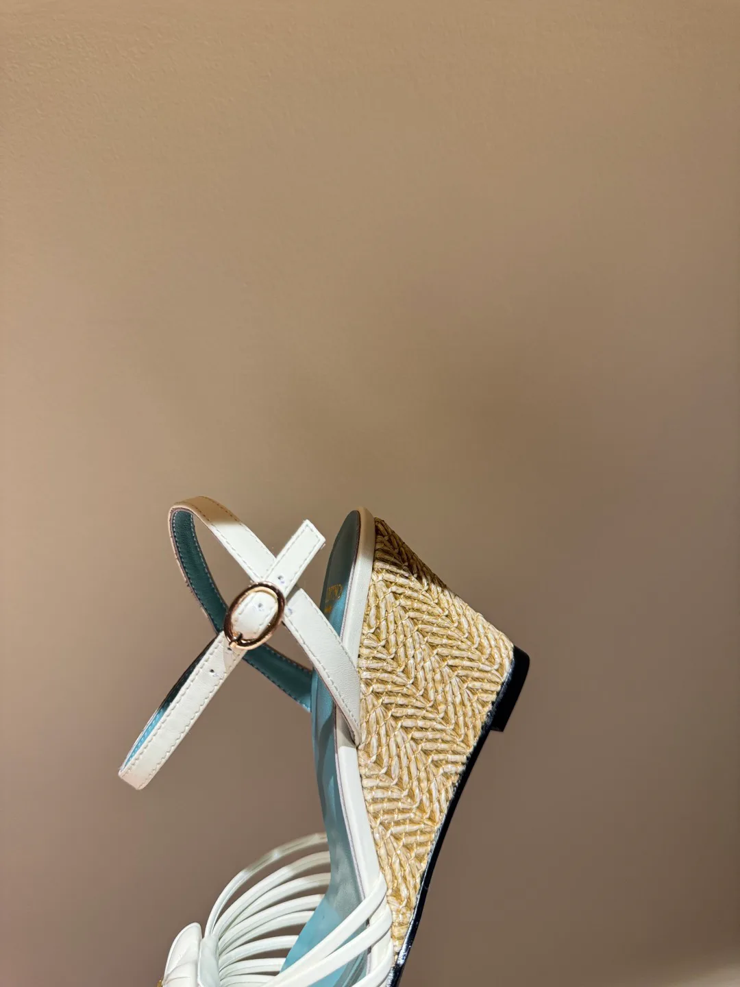 Босоножки Женские Valentino 17968670