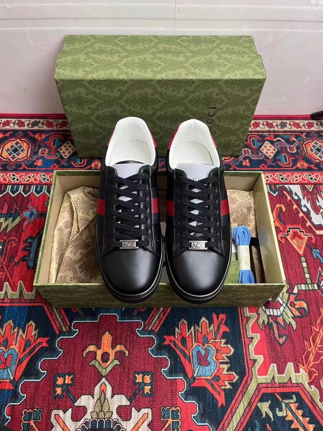 Кроссовки Женские Gucci 19081346
