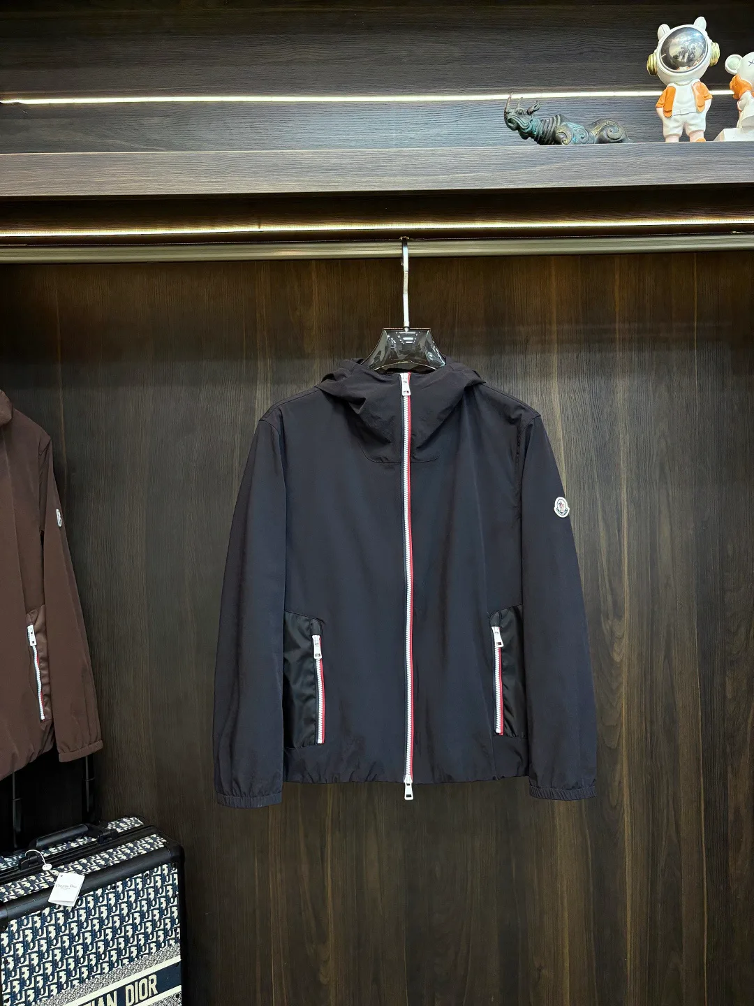 Куртки И Пуховики Женские Moncler 18157364