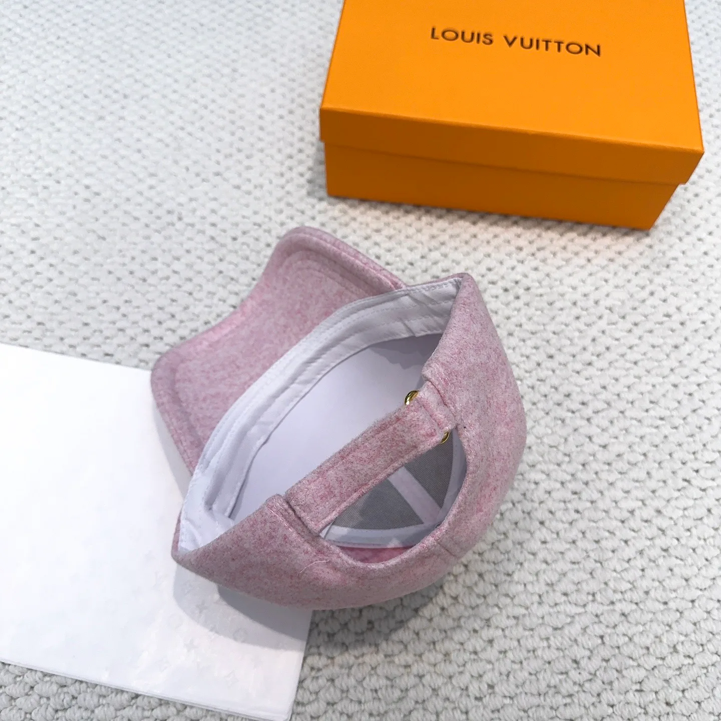 Головные Уборы Louis Vuitton 980977