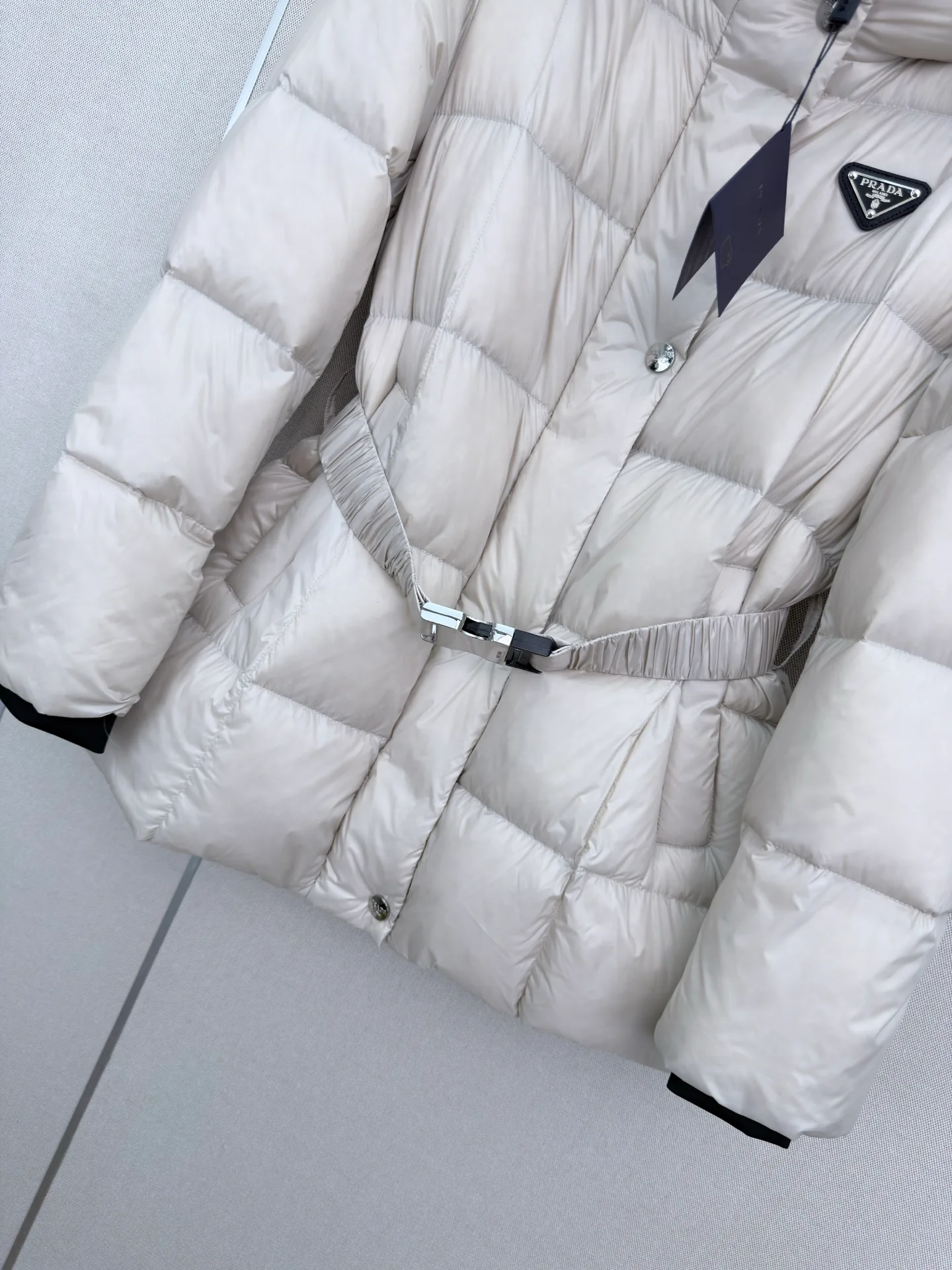 Куртки И Пуховики Женские Prada 18185791