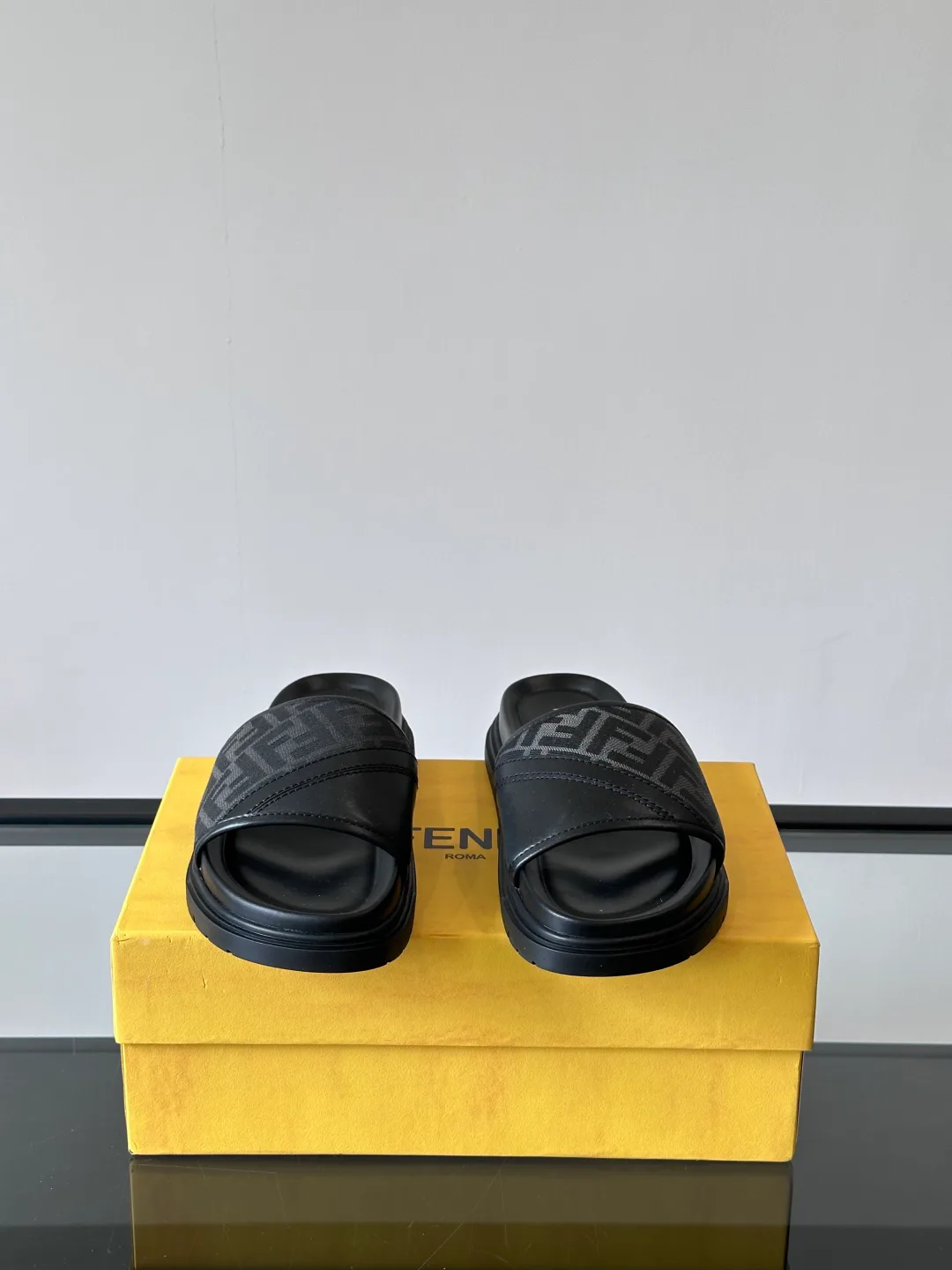 Шлепанцы Мужские Fendi 33596