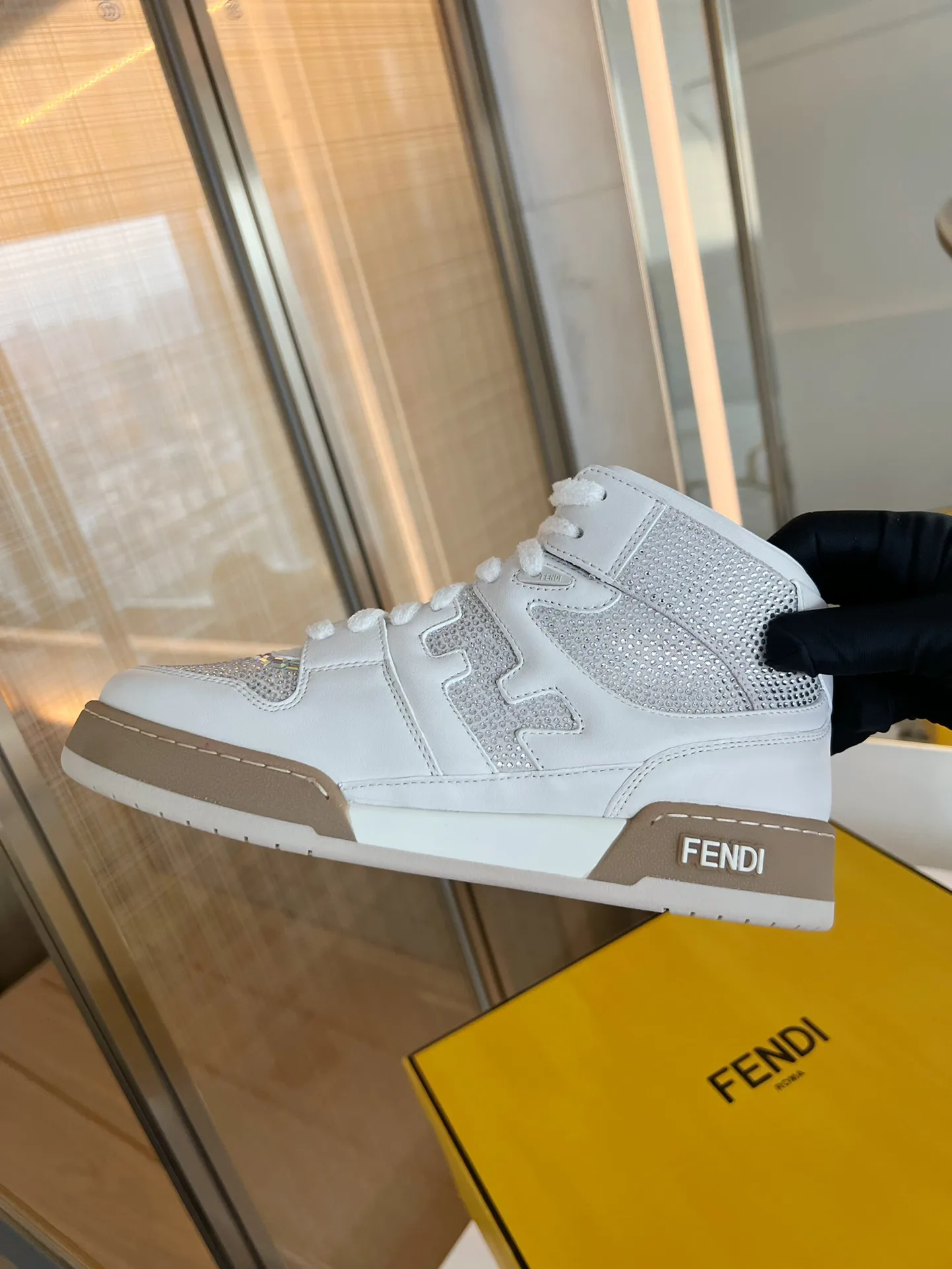 Кроссовки Женские Fendi 4066