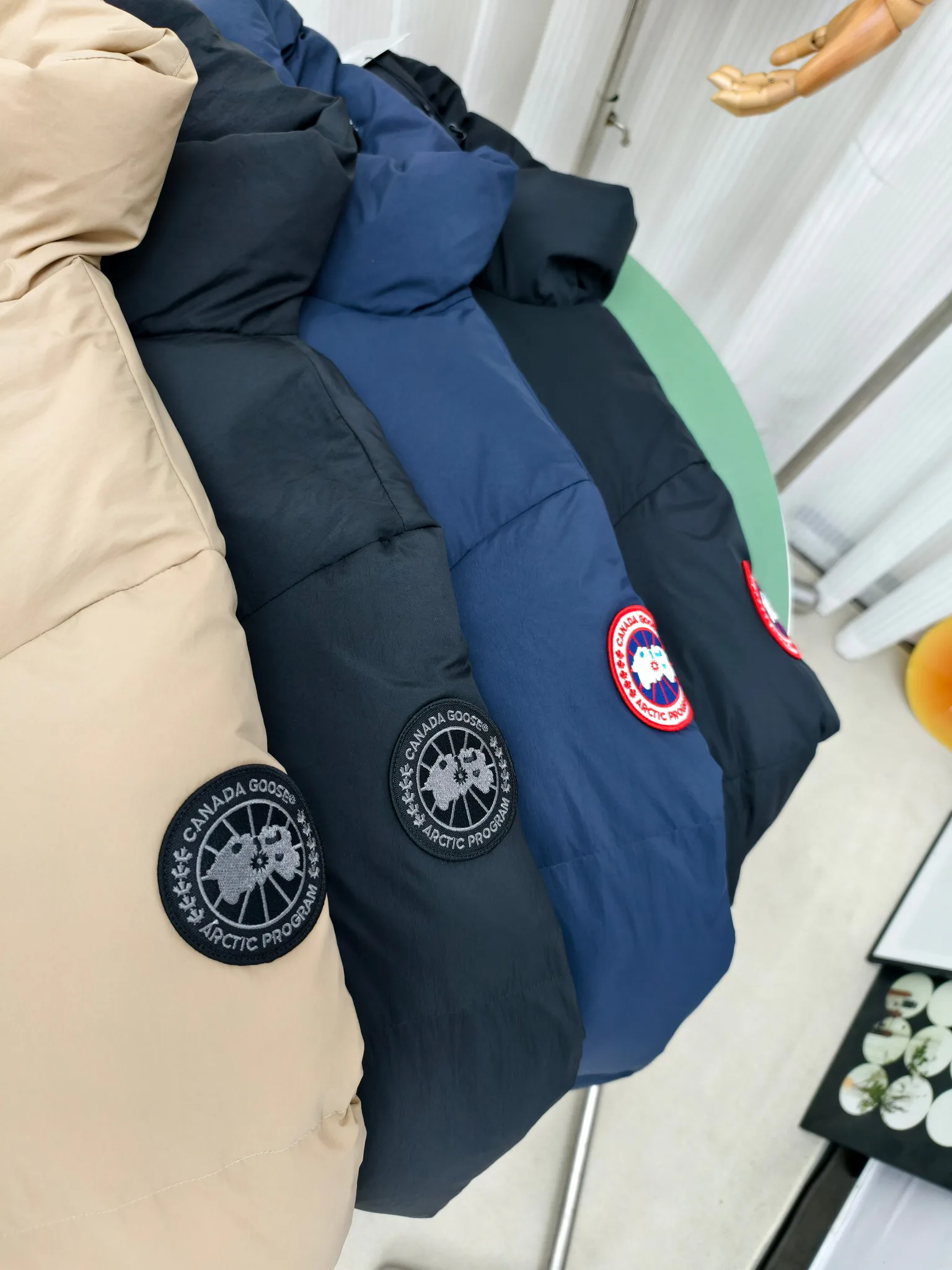 Куртки И Пуховики Женские Canada Goose 18926123