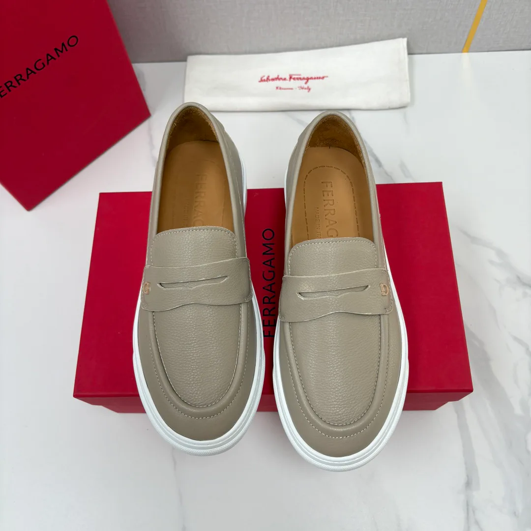 Лоферы И Мокасины Женские Salvatore Ferragamo 17936401
