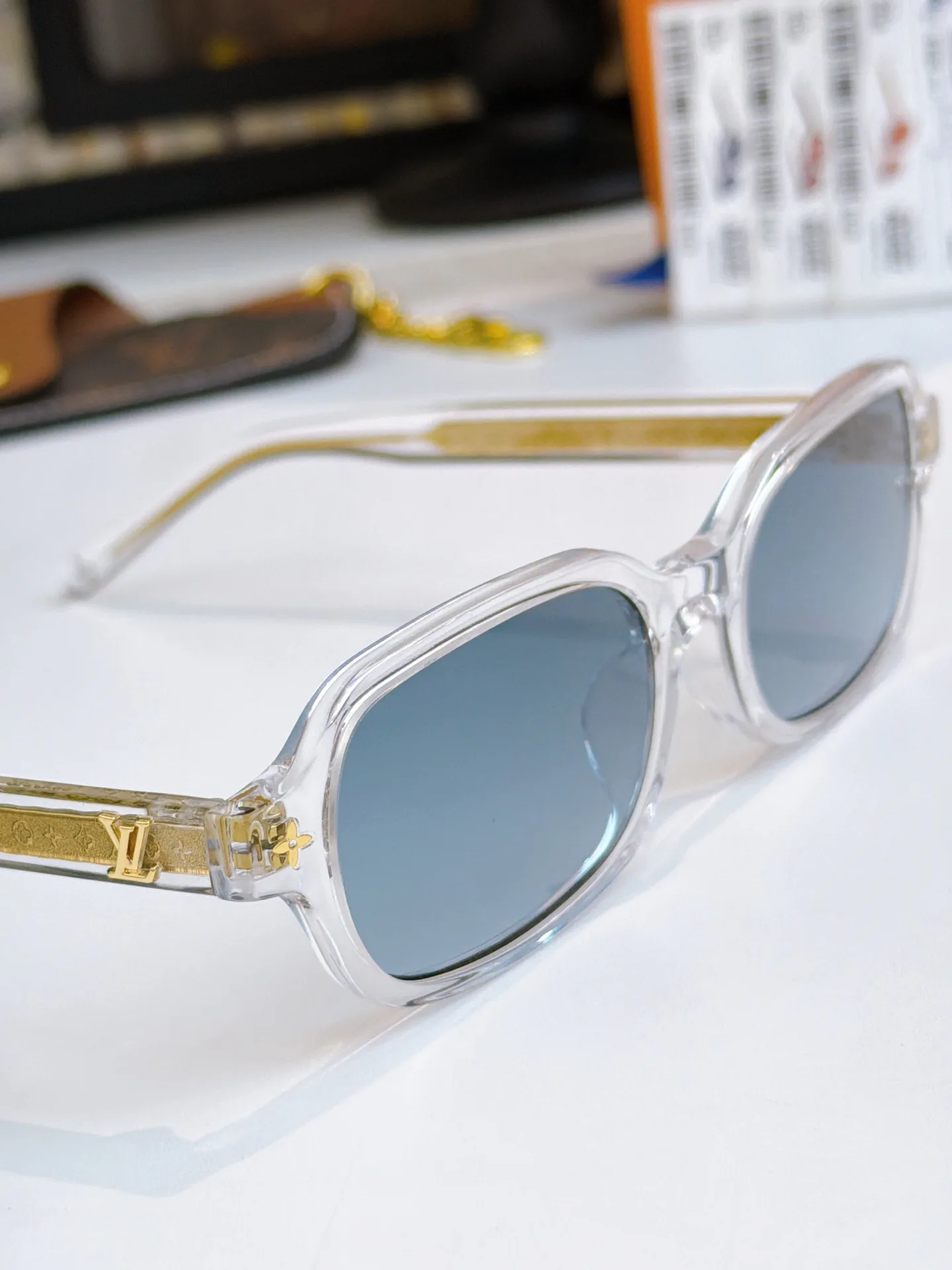 Очки Louis Vuitton 11055500