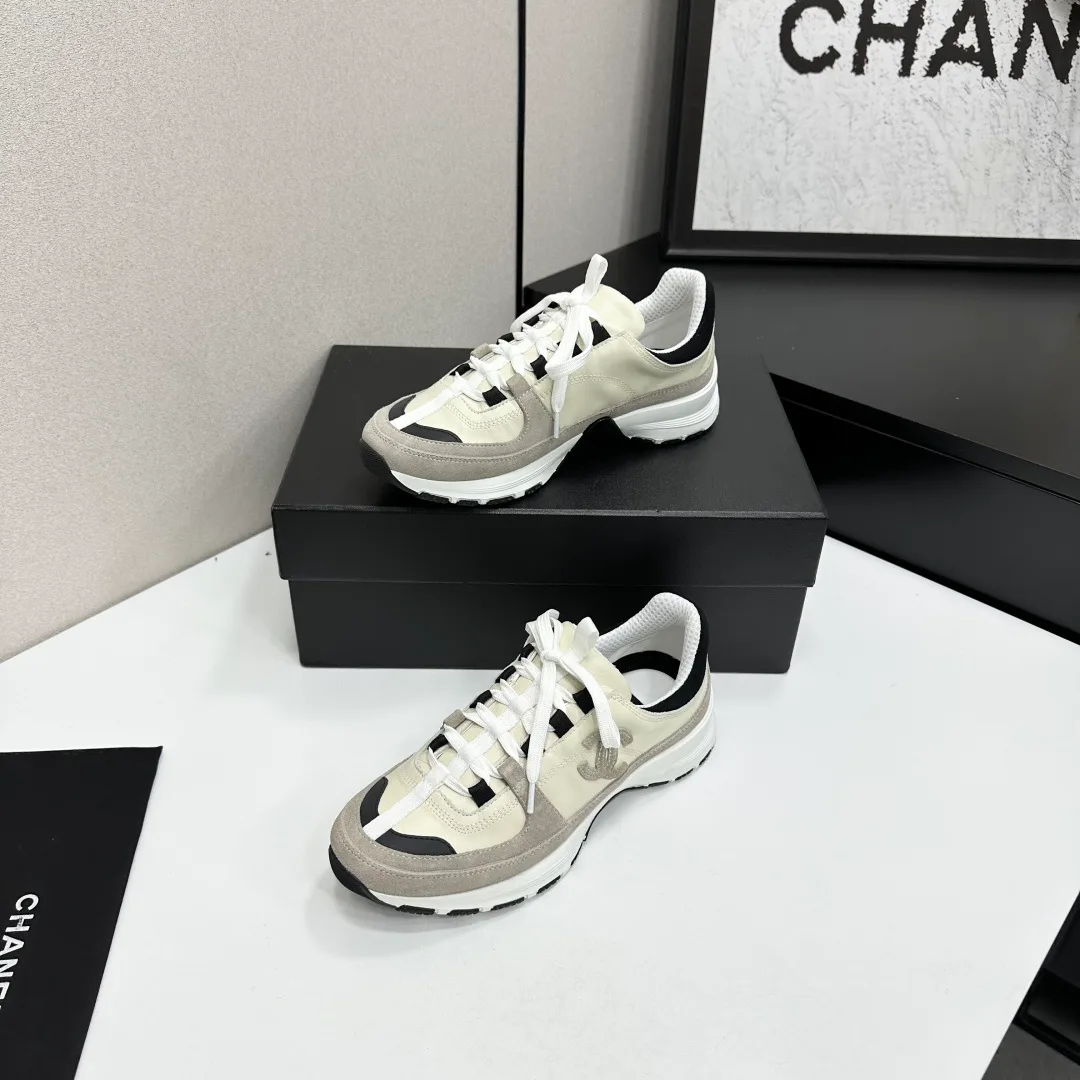 Кроссовки Женские Chanel 11738501