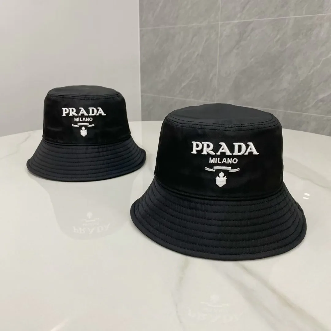 Головные Уборы Prada 13353802