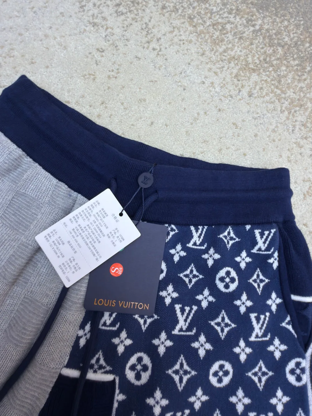 Шорты Мужские Louis Vuitton 17527111
