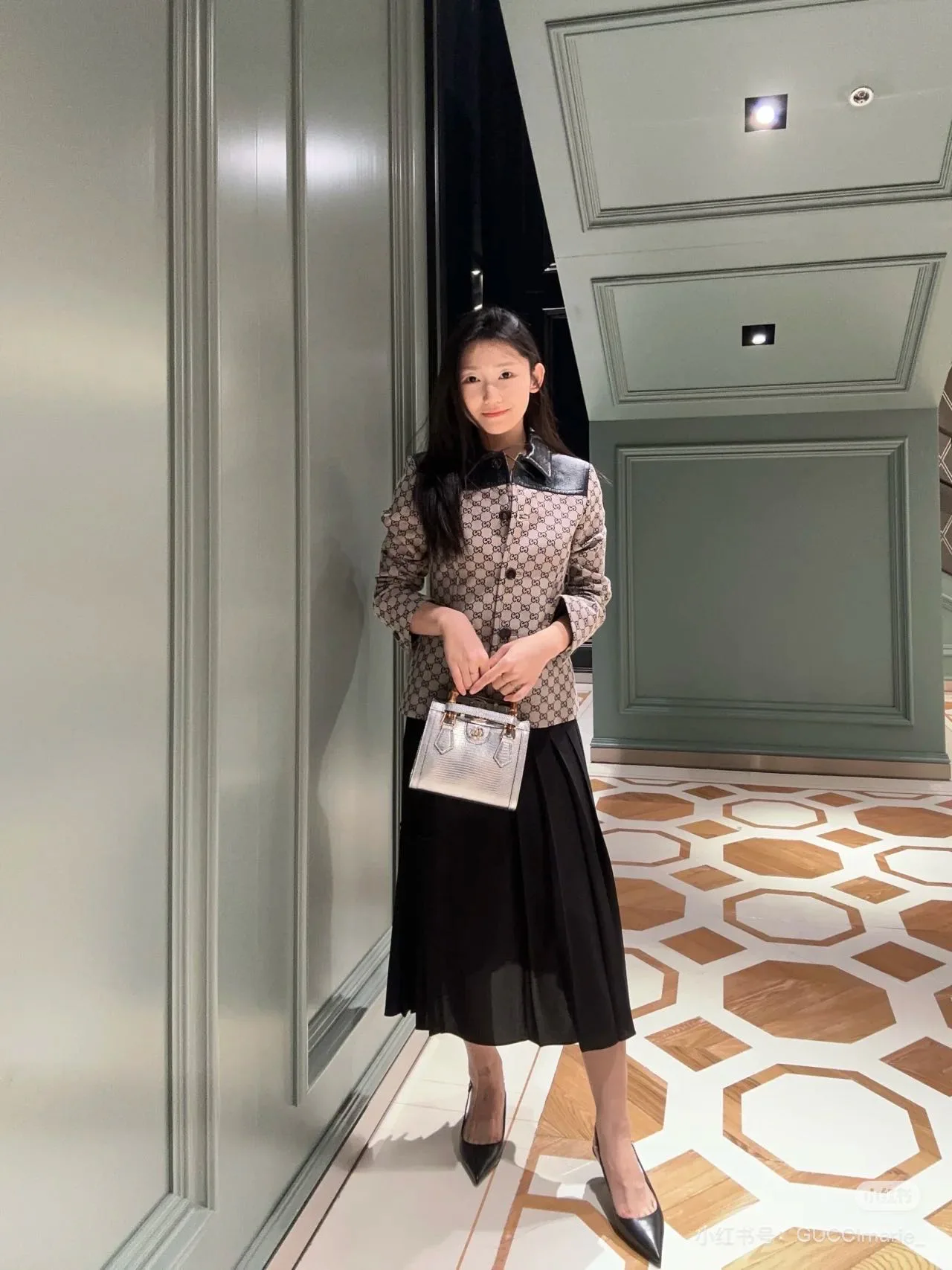 Костюмы Женские Gucci 23752