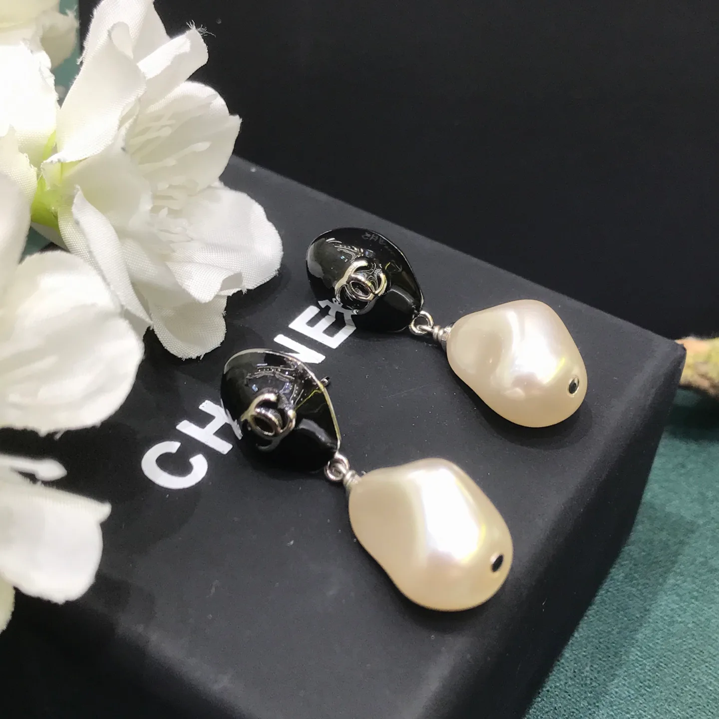Бижутерия Chanel 18186311