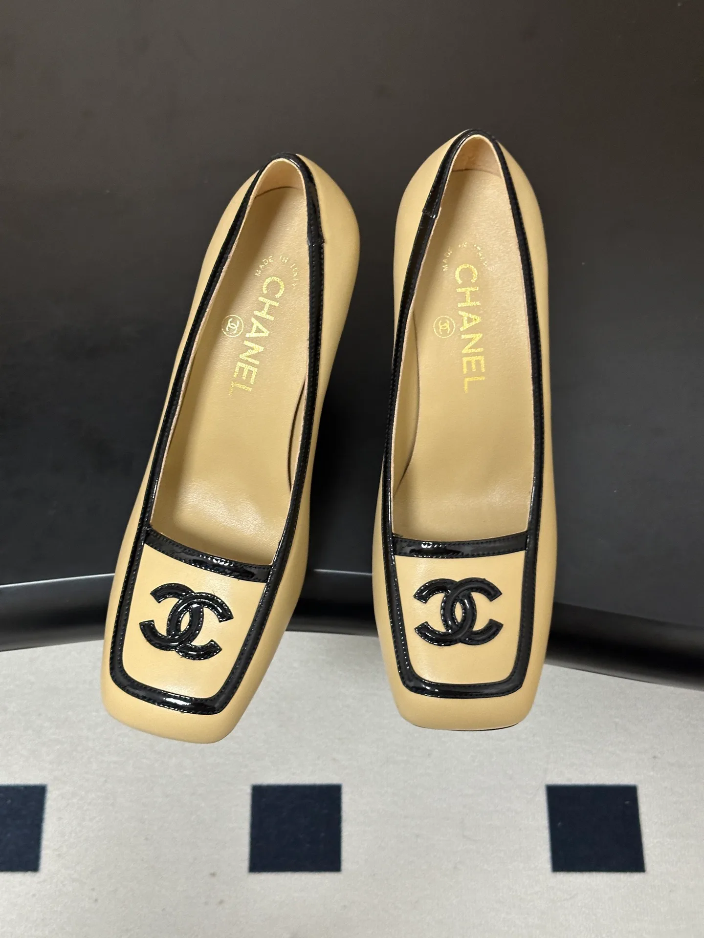 Туфли Женские Chanel 18049714