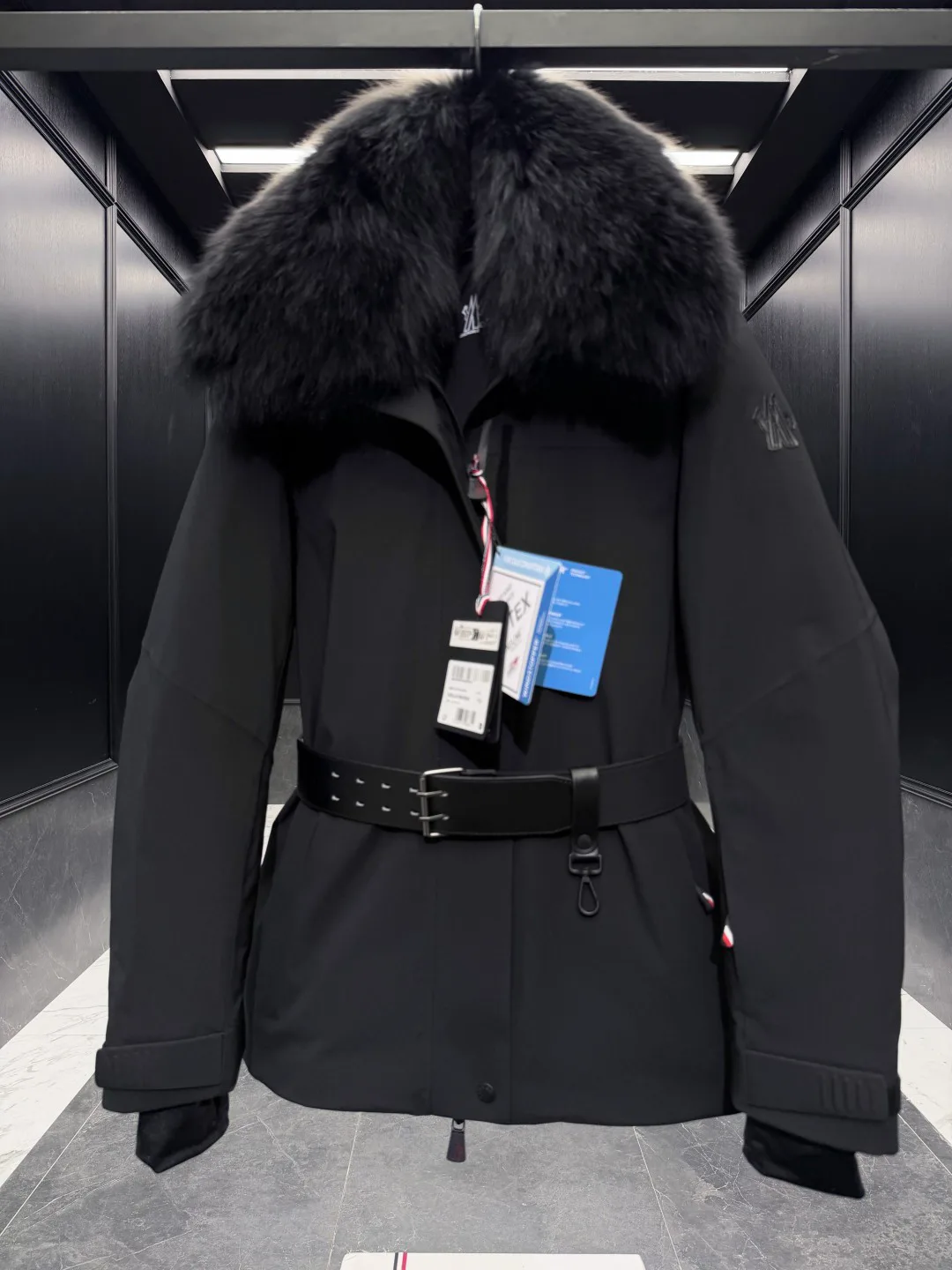 Куртки И Пуховики Женские Moncler 1124650