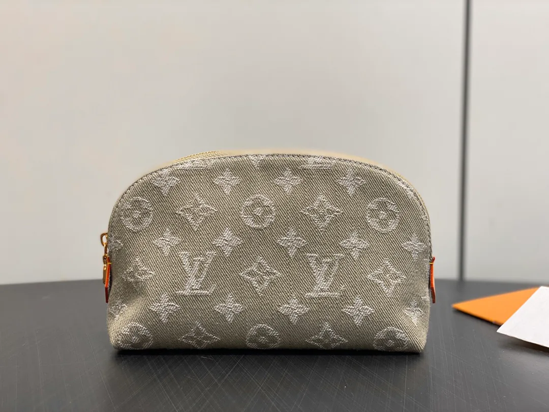 Клатчи Женские Louis Vuitton 11778085