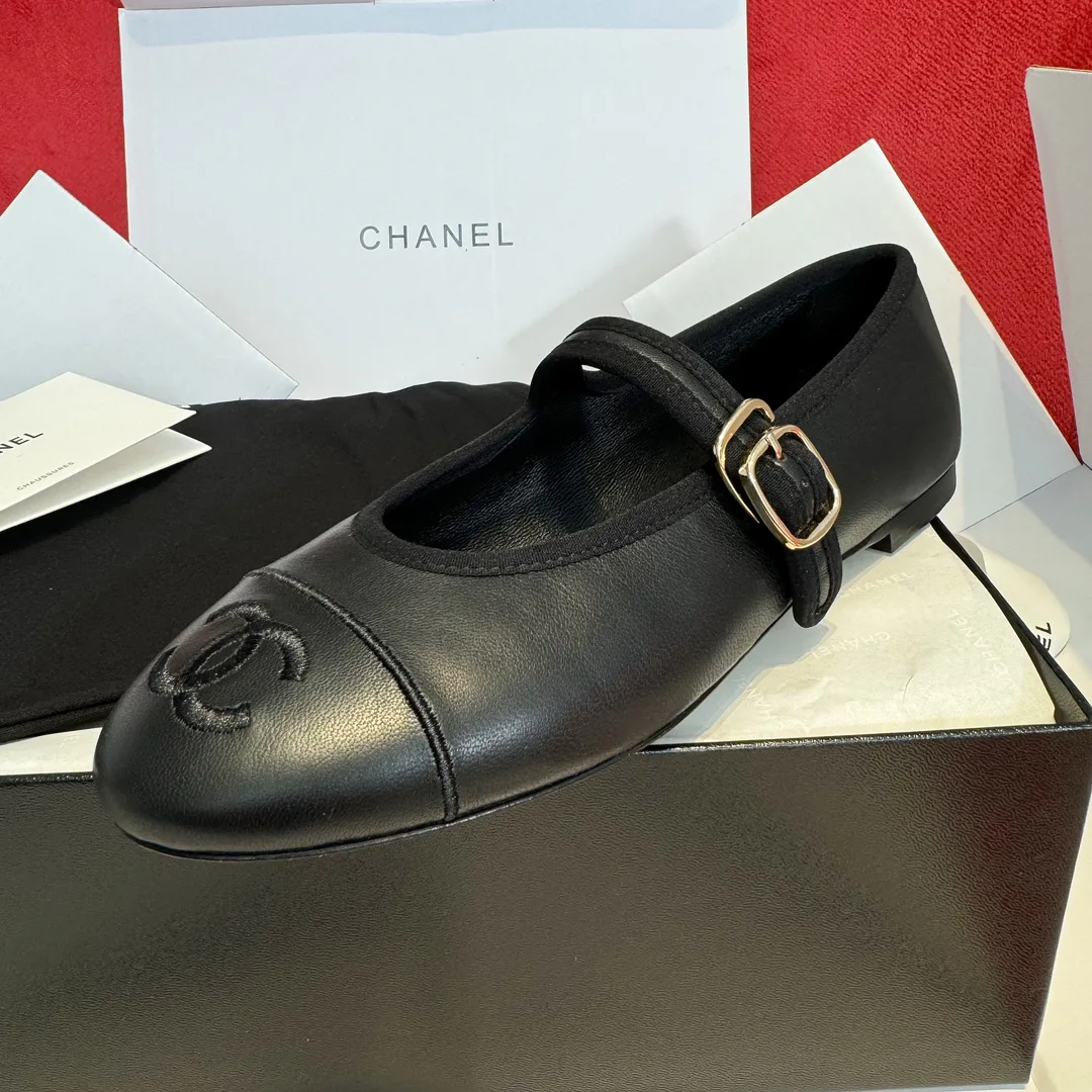 Туфли Женские Chanel 18067041
