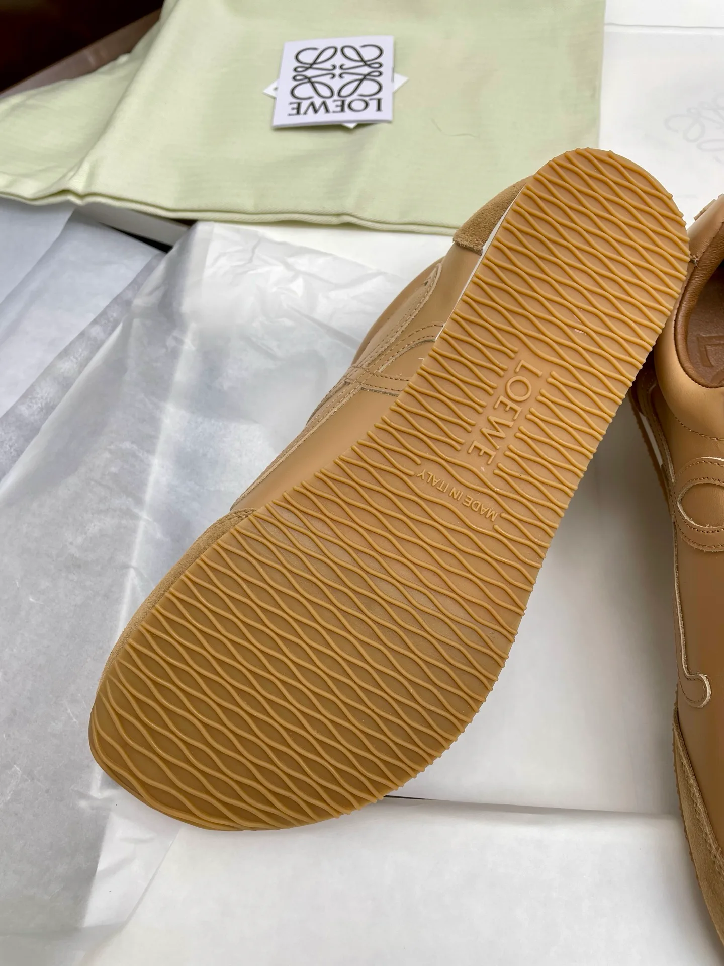 Кроссовки Женские Loewe 15418