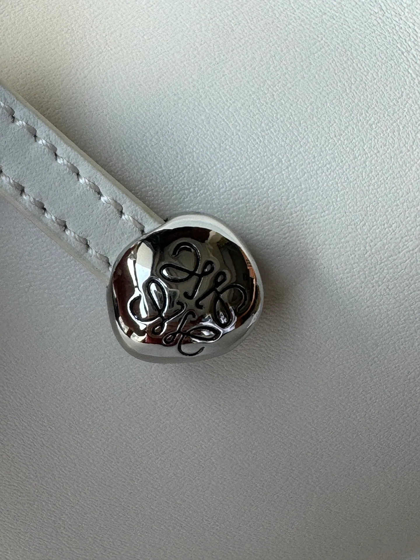 Классические Сумки Женские Loewe 17458211