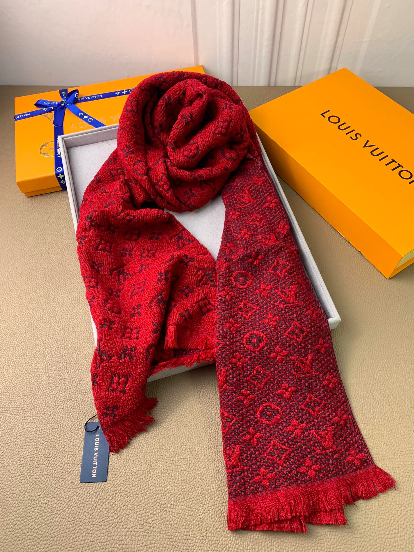 Шарфы Louis Vuitton 18525768