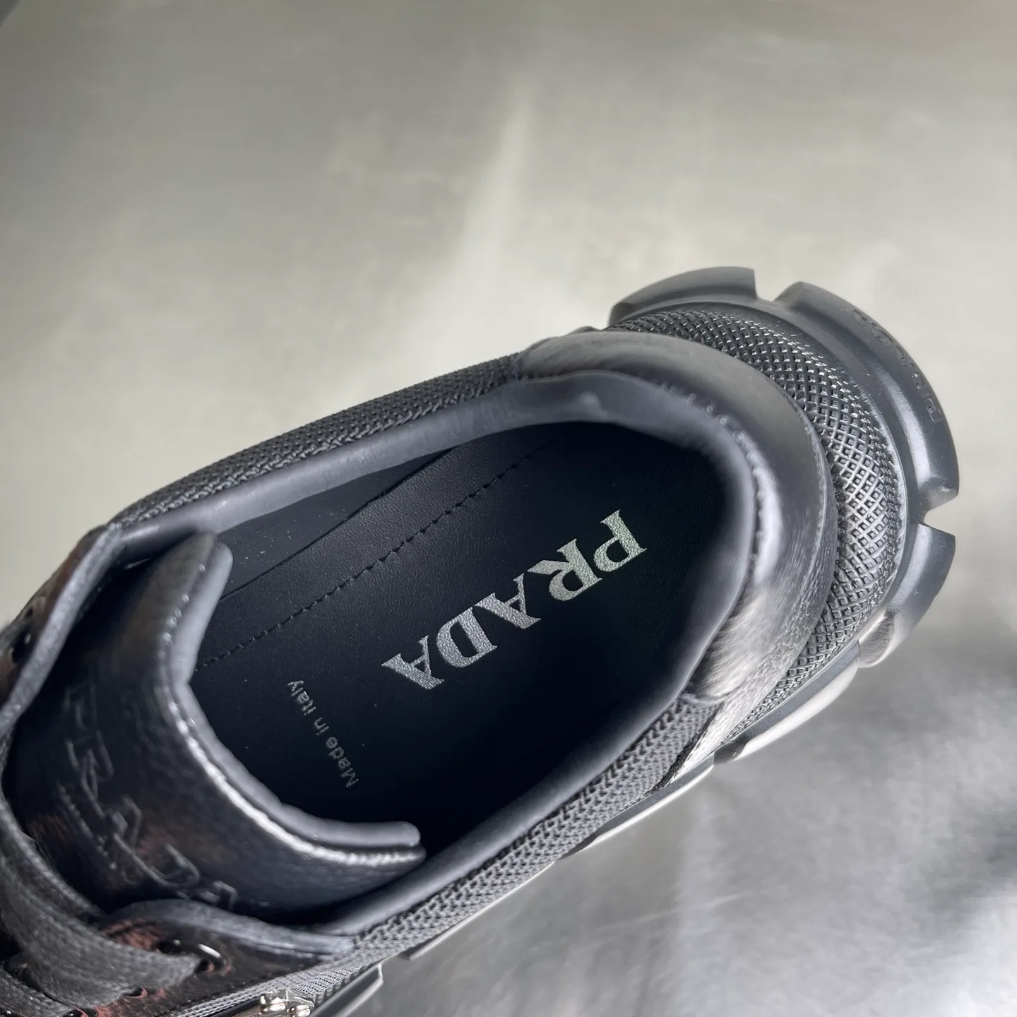 Кроссовки Мужские Prada 5058284