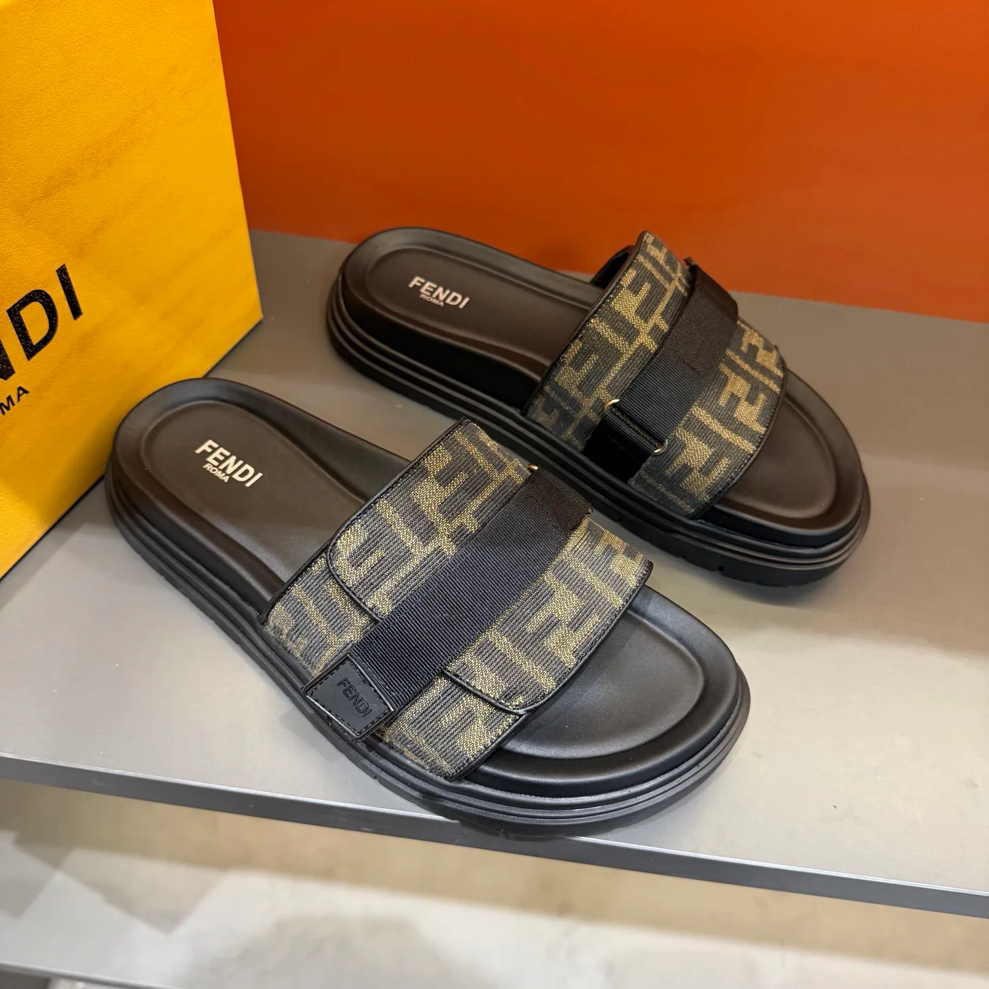 Сандалии Мужские Fendi 9737052