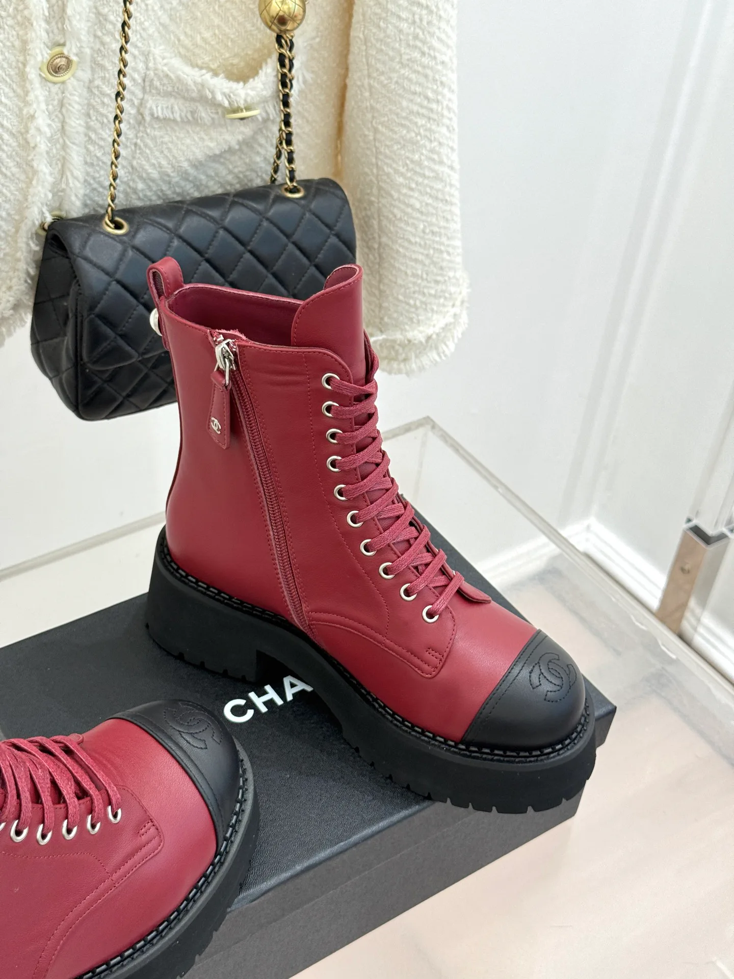 Ботинки Женские Chanel 19570323