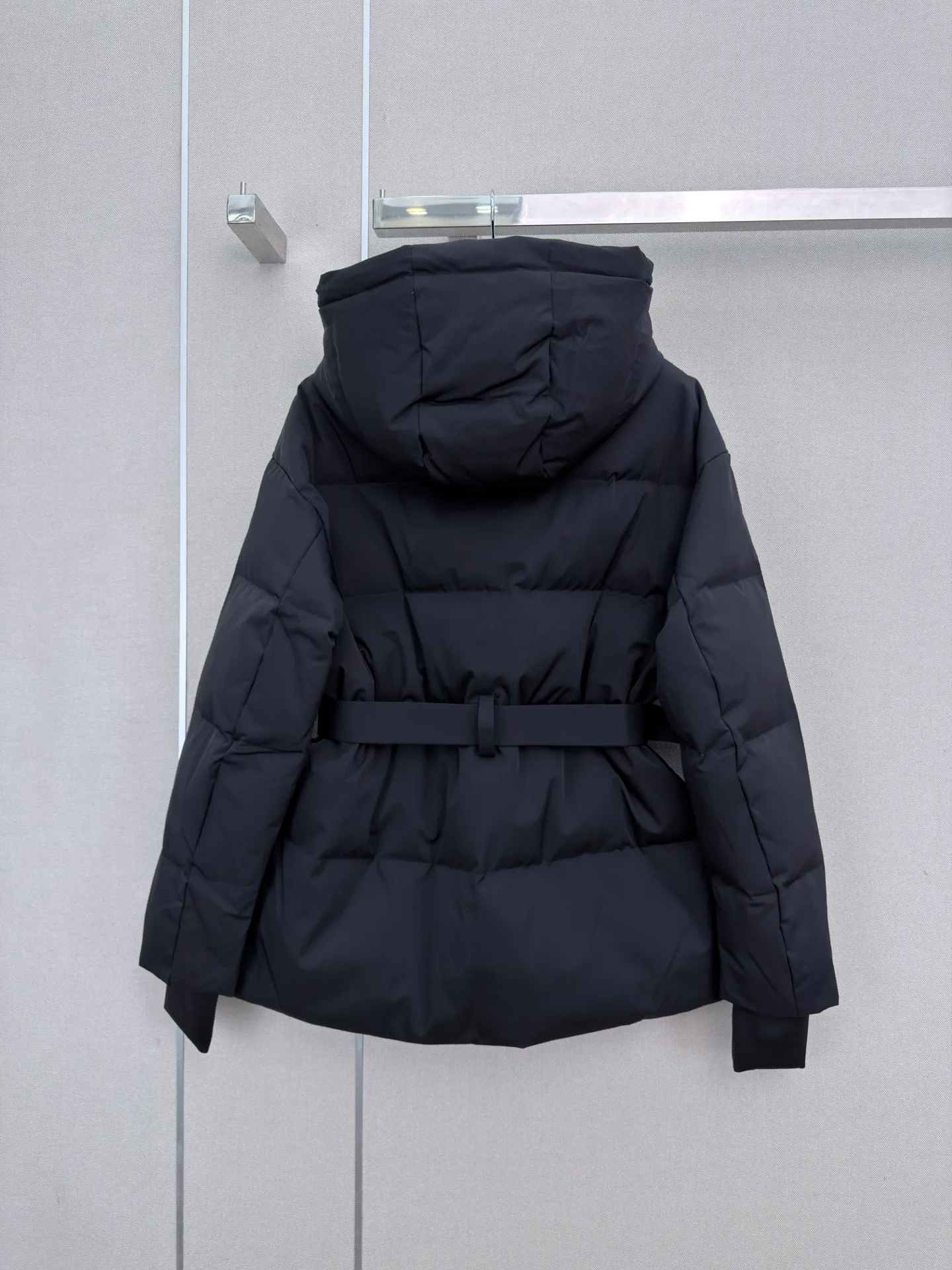 Куртки И Пуховики Женские Prada 18185832