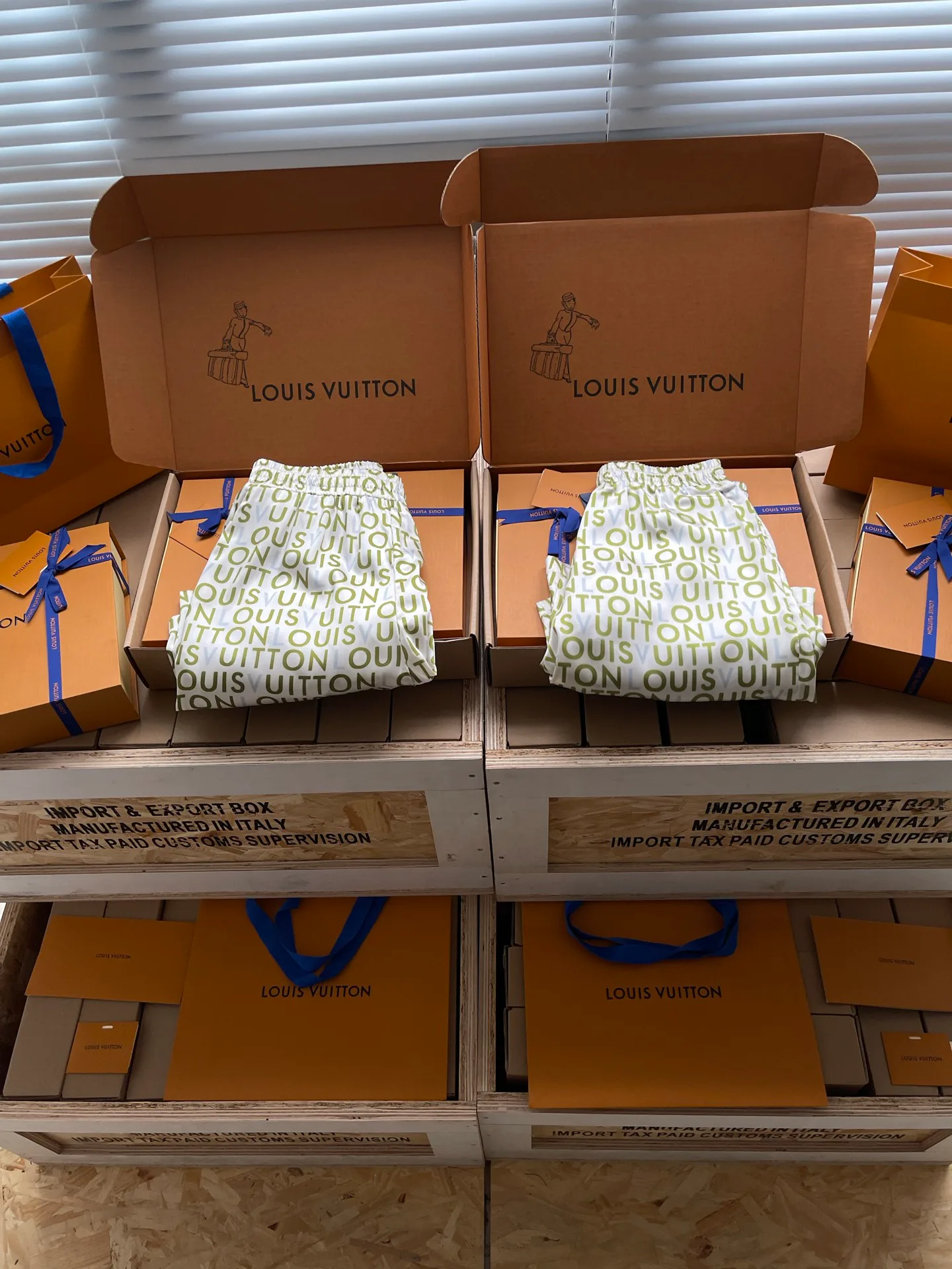 Костюмы Мужские Louis Vuitton 12839648