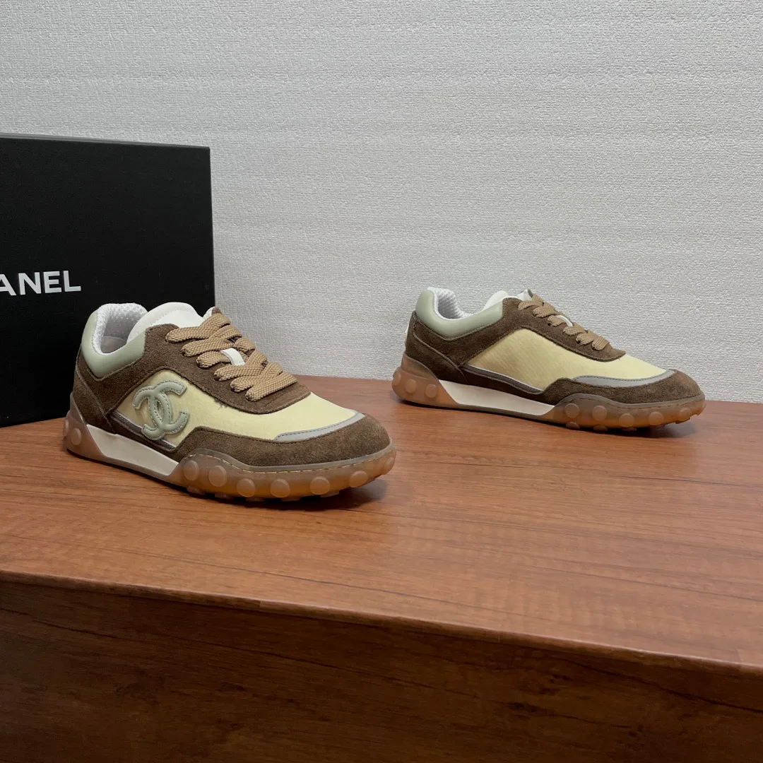 Кроссовки Женские Chanel 18000599