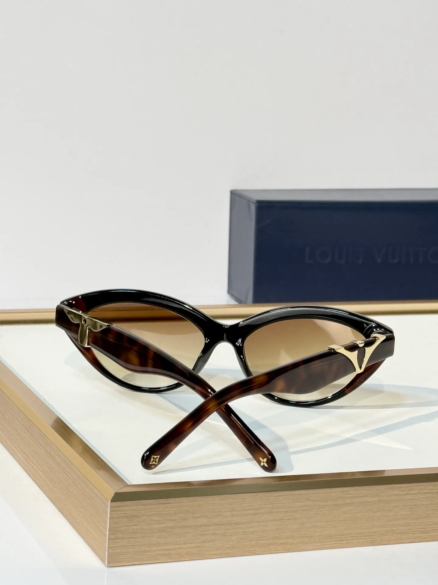 Очки Louis Vuitton 18117698
