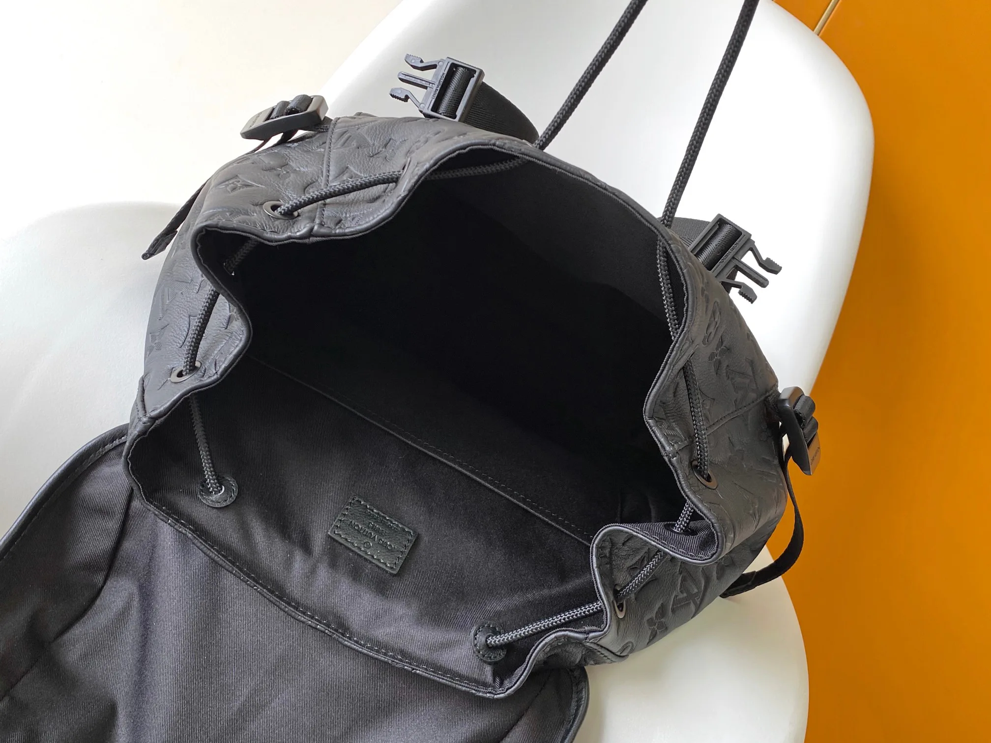 Рюкзаки Женские Louis Vuitton 13435258