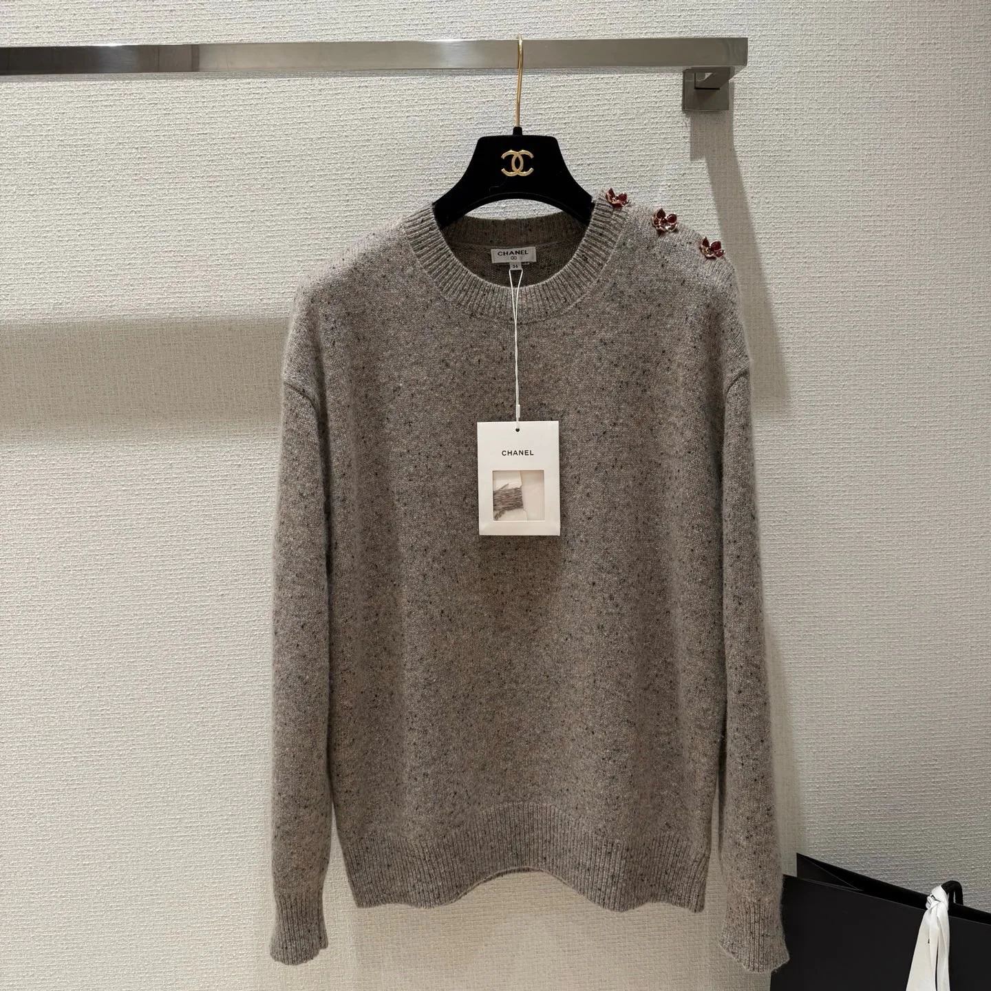 Джемперы И Свитеры Женские Chanel 17446529