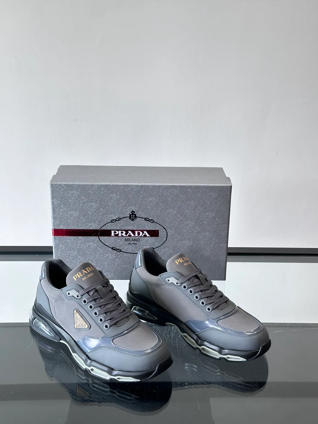 Кроссовки Мужские Prada 10697426