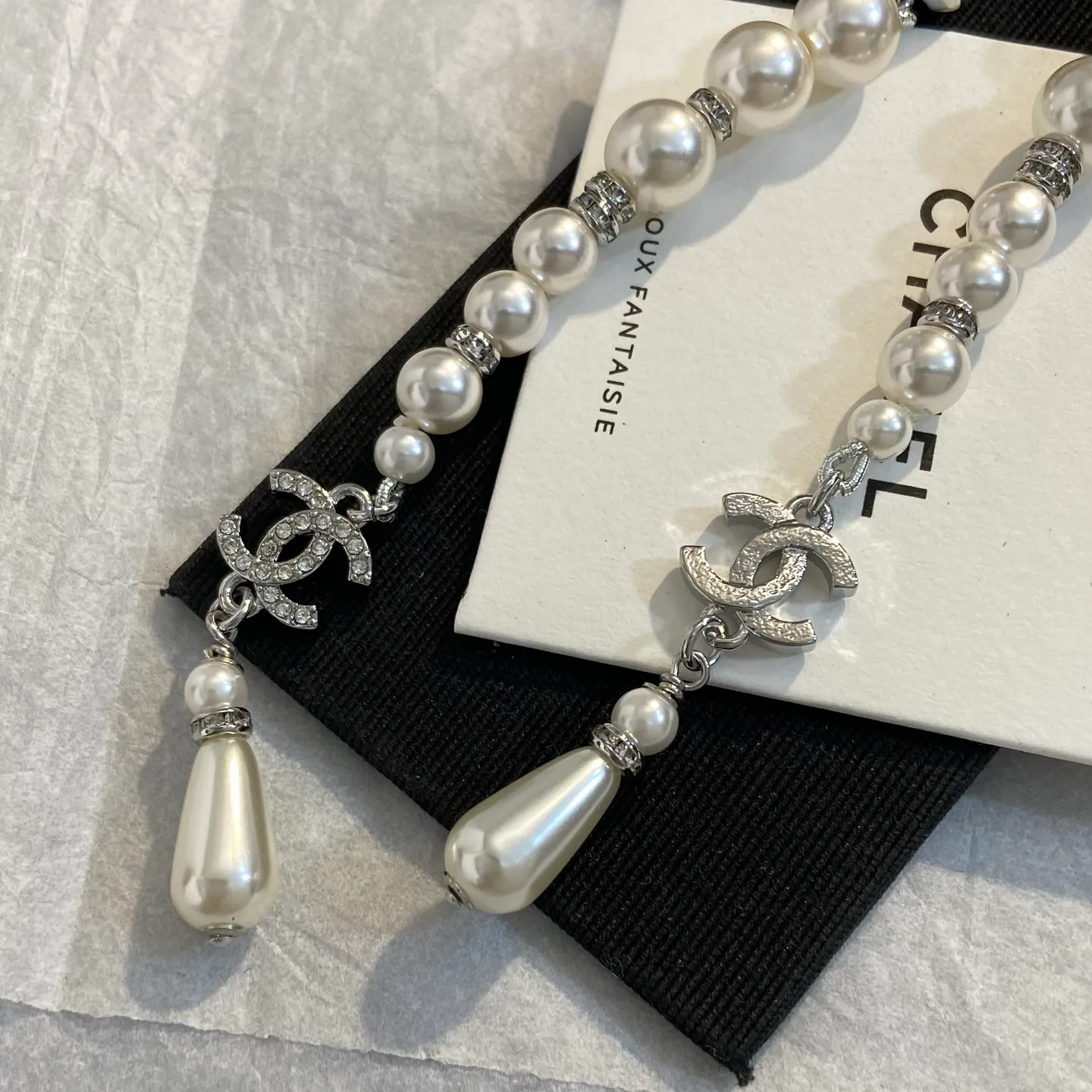Бижутерия Chanel 17801799