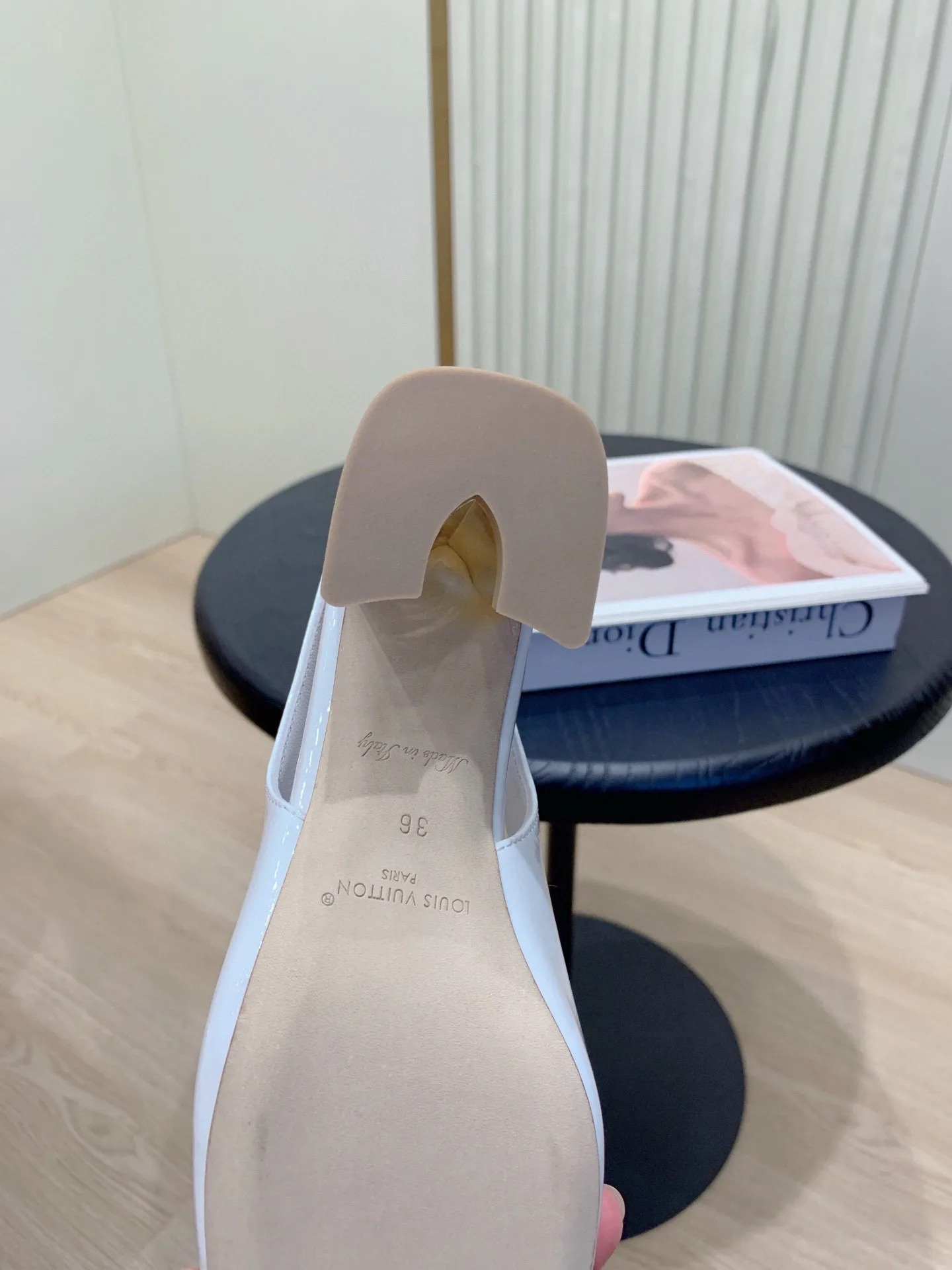 Босоножки Женские Louis Vuitton 1834447