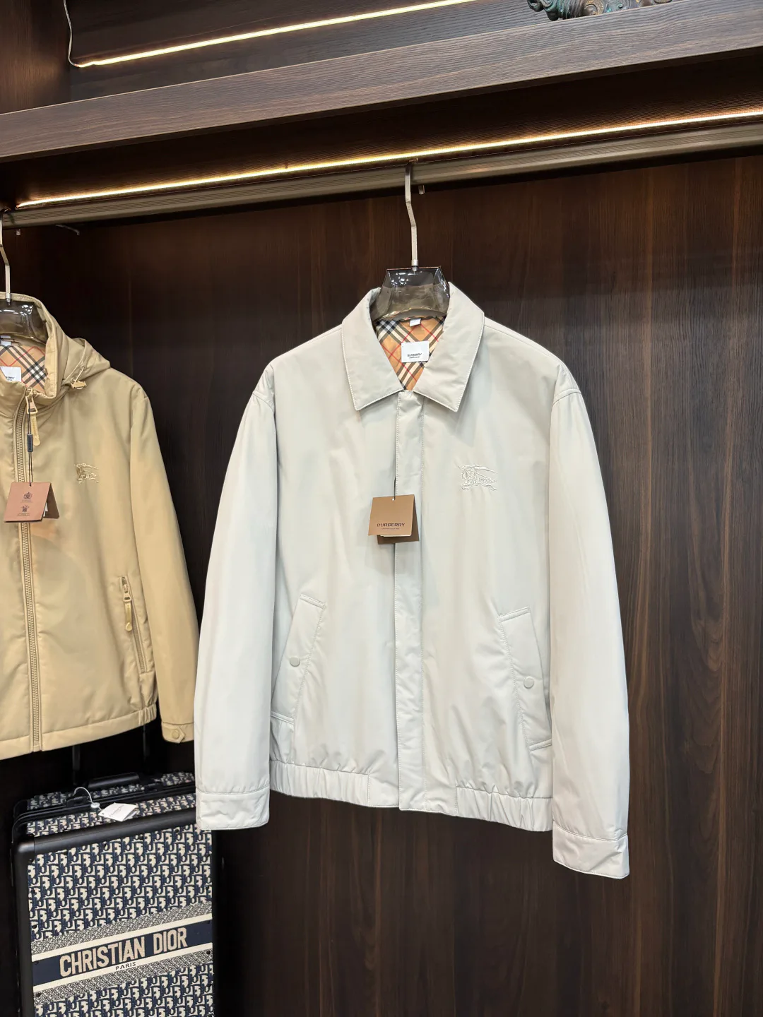 Куртки И Пуховики Женские Burberry 18157287