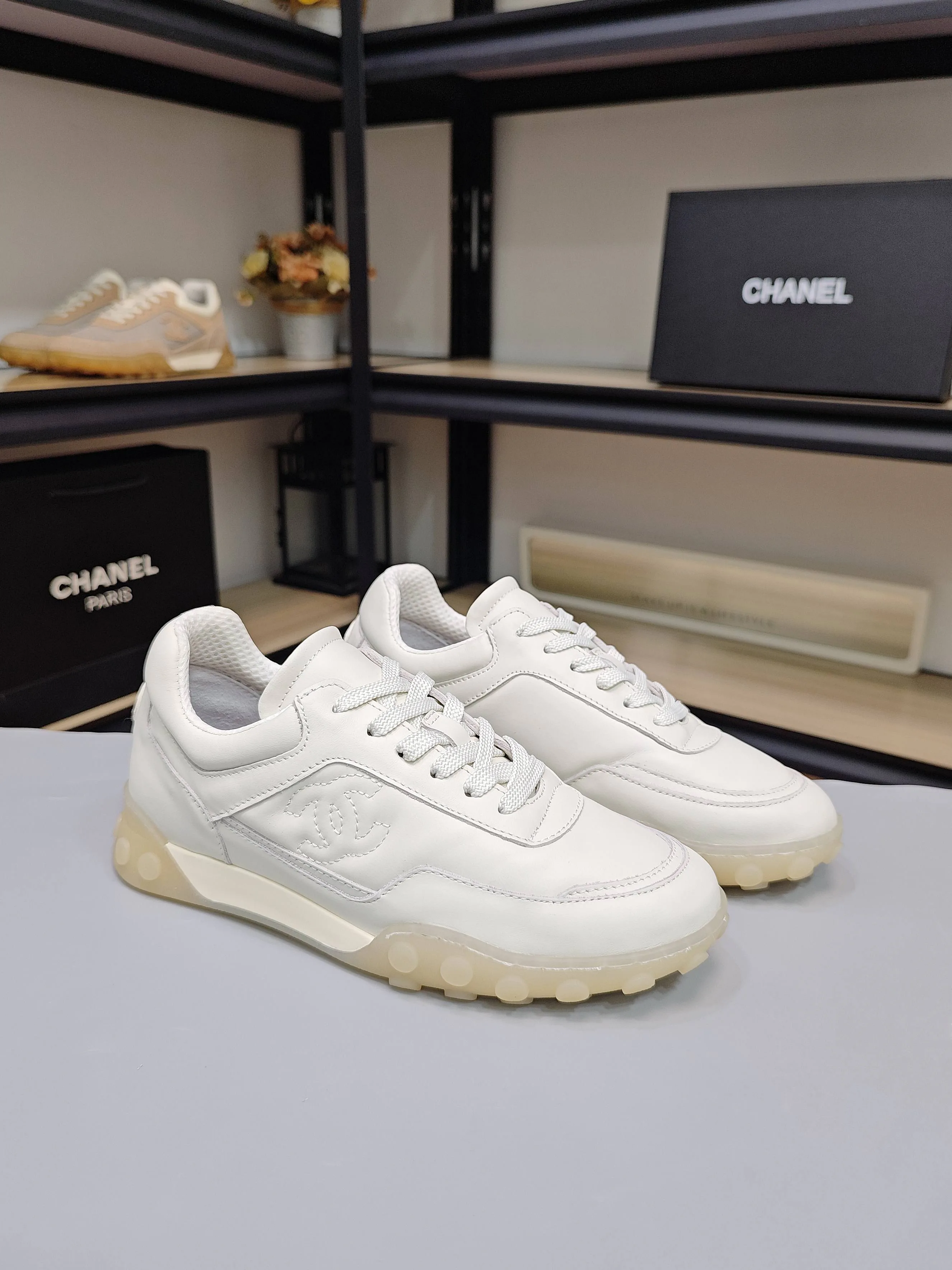 Кроссовки Женские Chanel 18760820