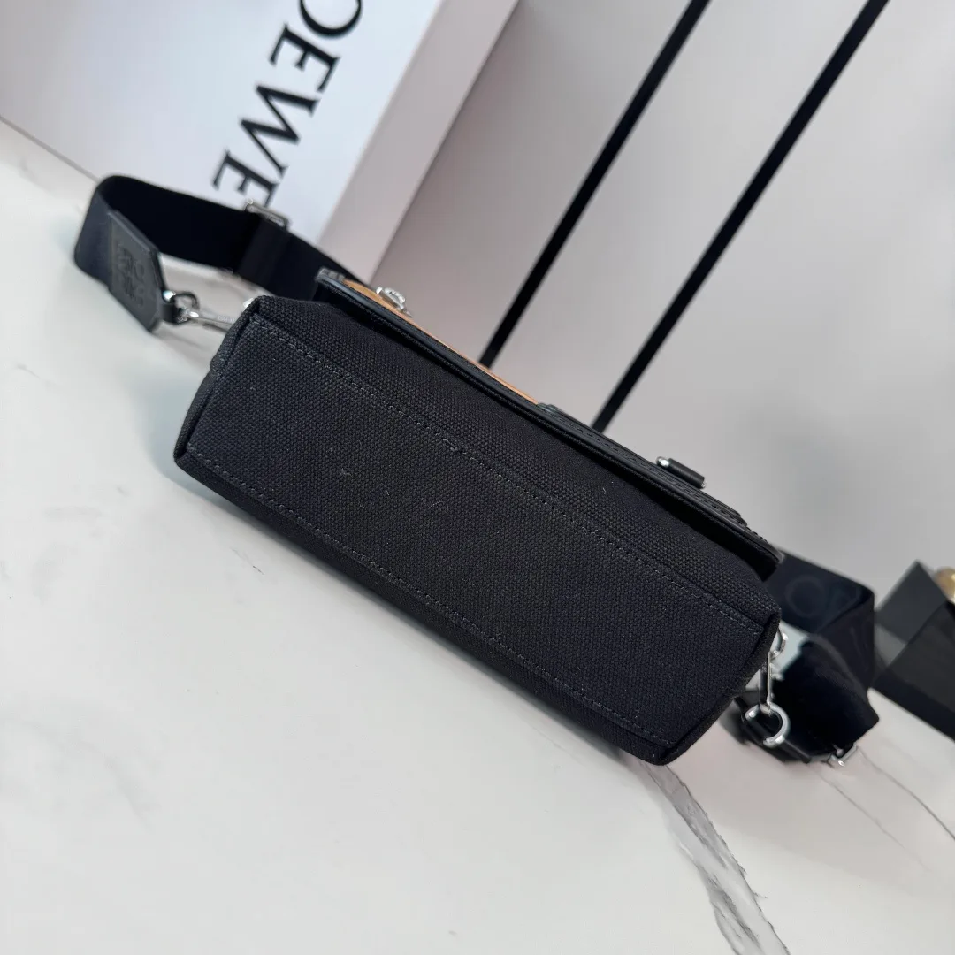 Сумки На Ремне Женские Loewe 11513631