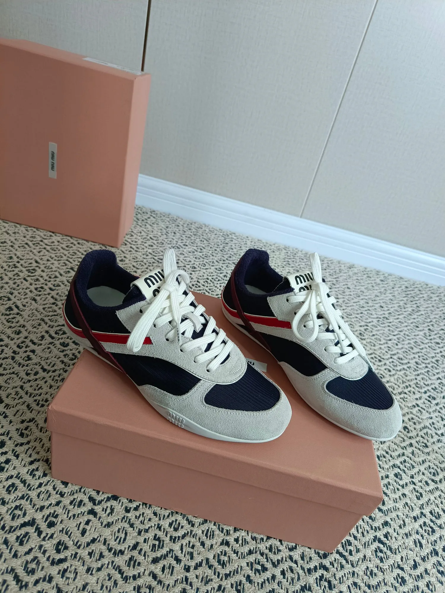 Кроссовки Женские Miu Miu 12006