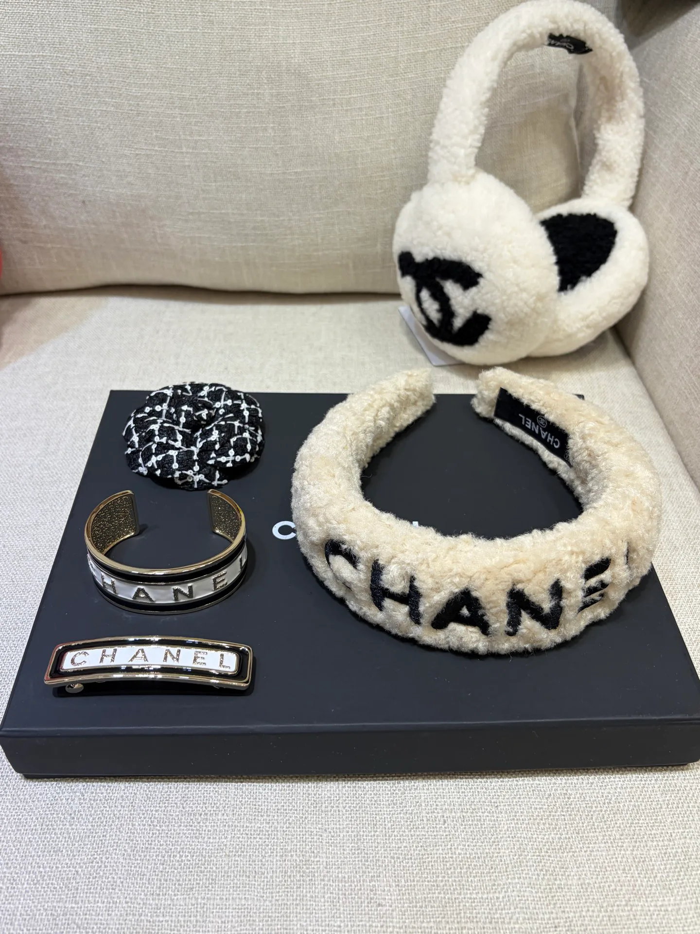 Головные Уборы Chanel 6317453