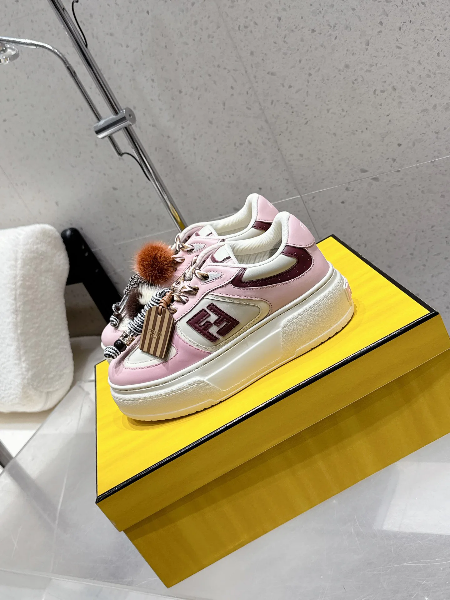 Ботинки Женские Fendi 13078825
